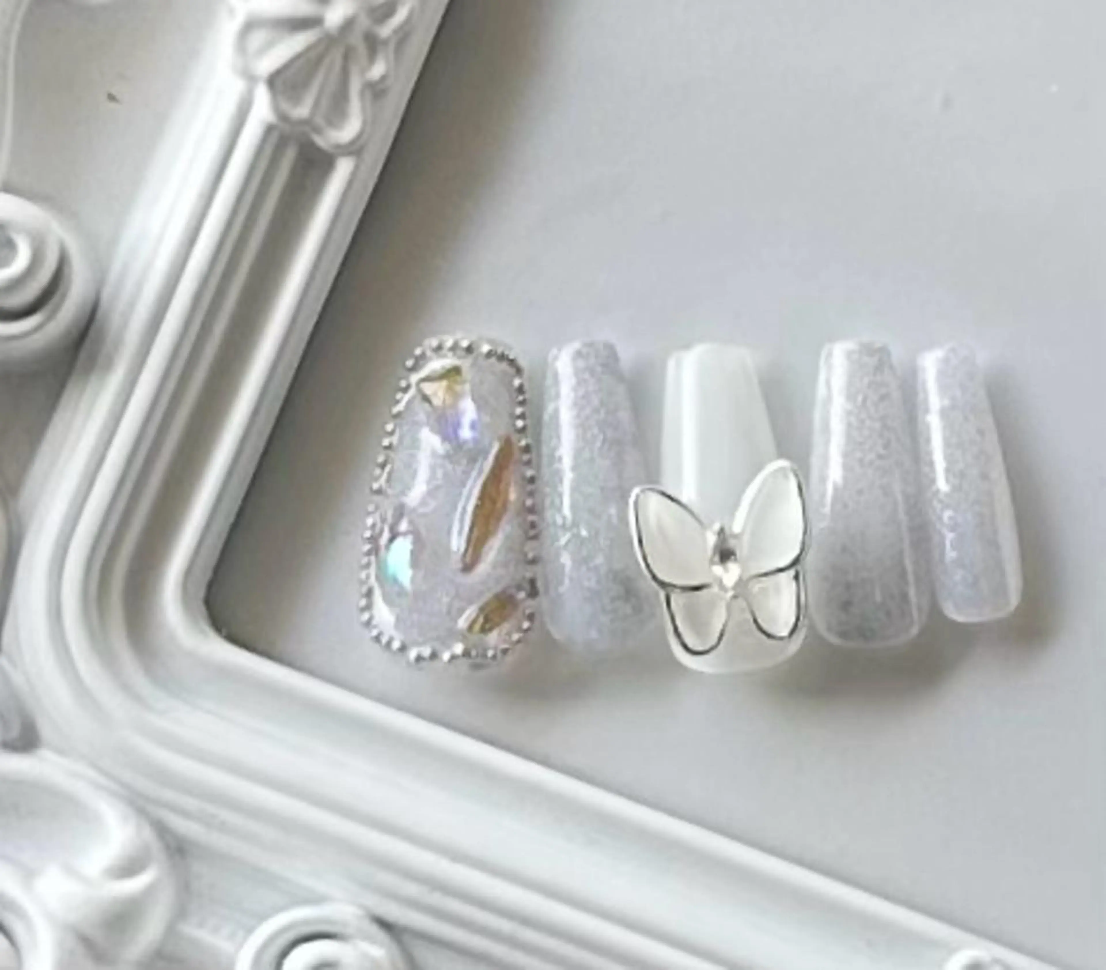 ネイル マルサンカクシカク所属・○△□ 守口市のネイルデザイン