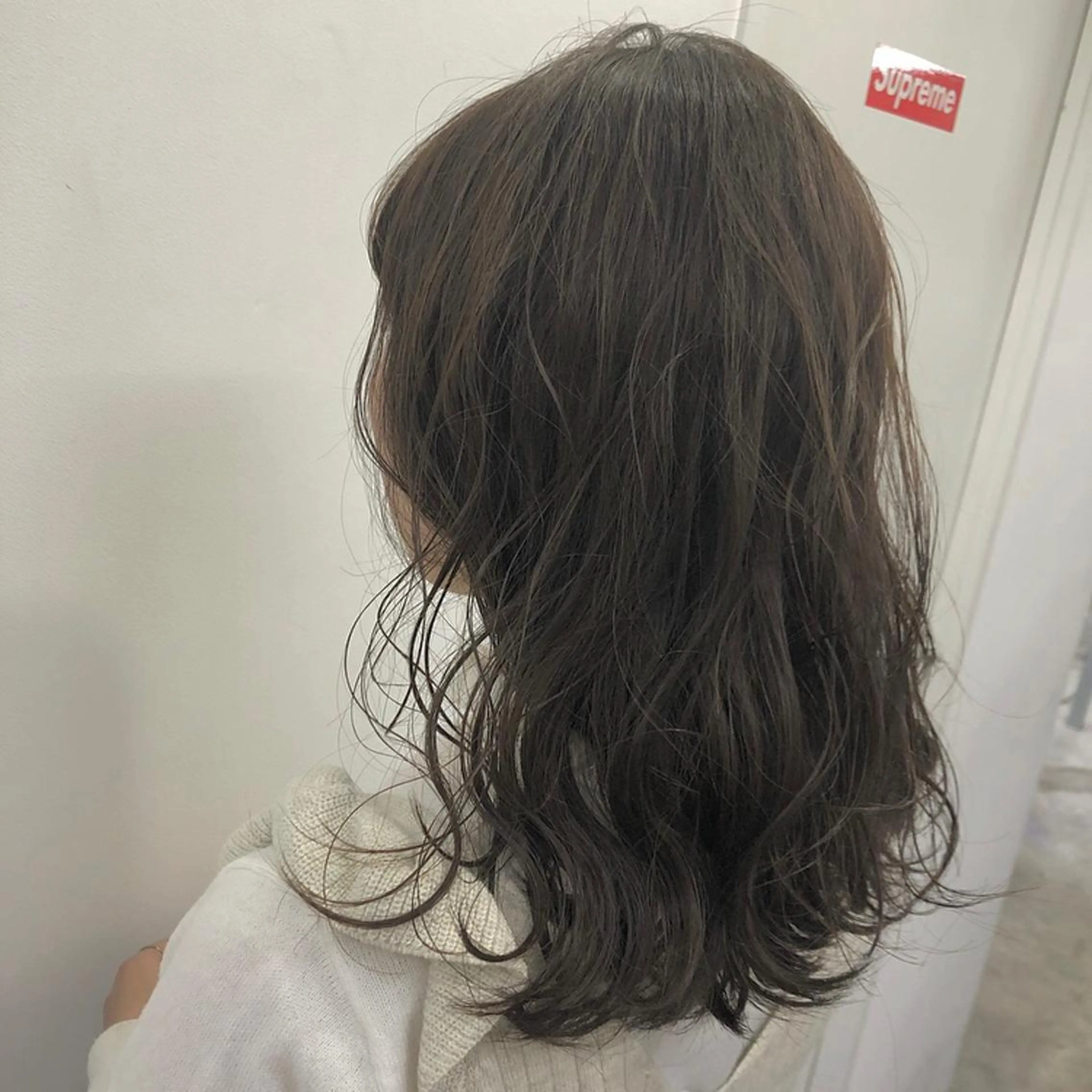 ミディアム カラー ヘアアレンジ SALOWIN原宿ash店所属・憧れの艶ハイトーンへ 🐈サイサキのヘアスタイル