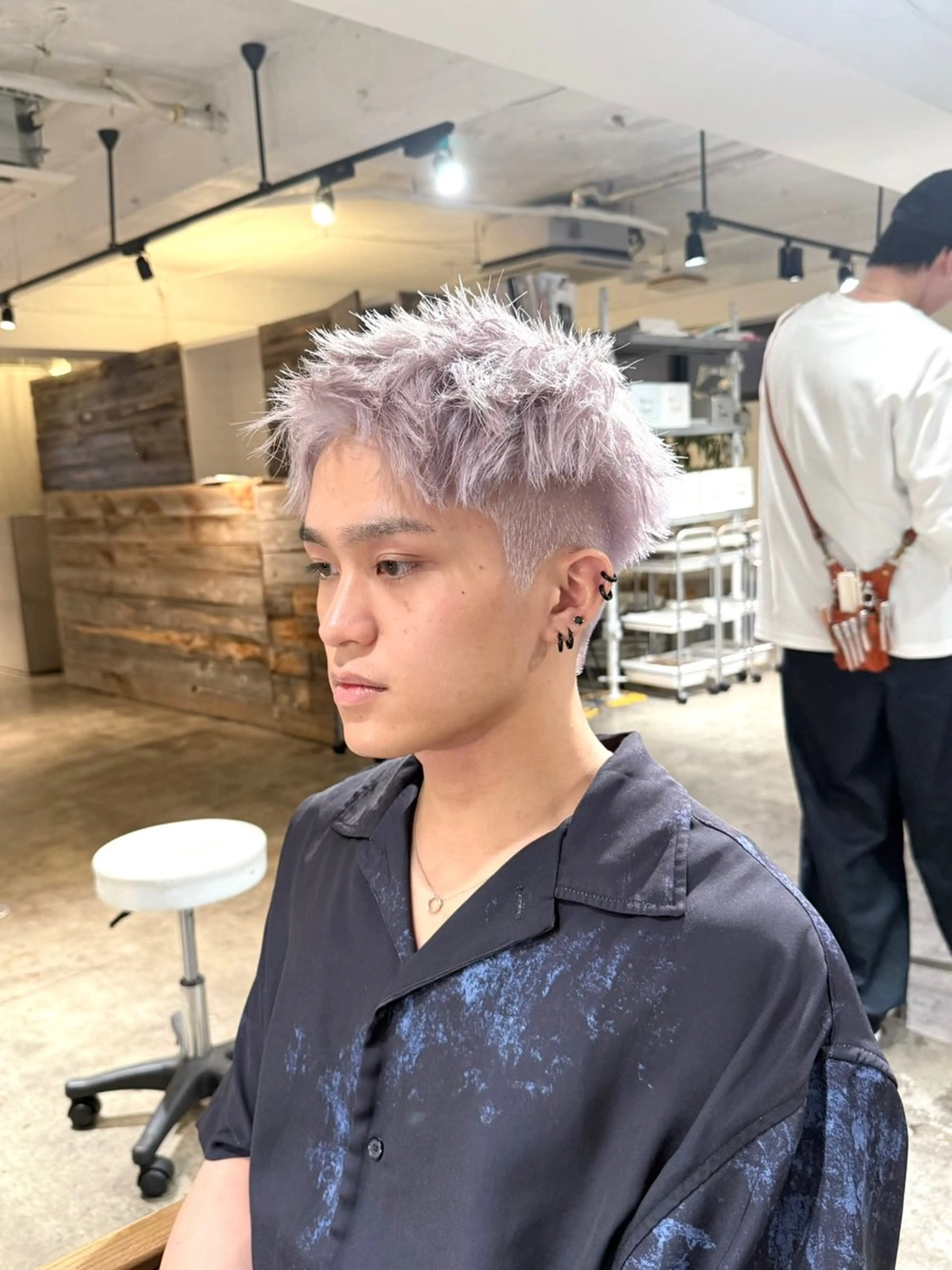 カラー メンズ メンズブリーチ メンズパーマ スパイキーショート ブリーチ シルバー カット ヘアカラー トリートメント 骨格補正施術/メンズ 専門美容師/YUYAのヘアスタイル