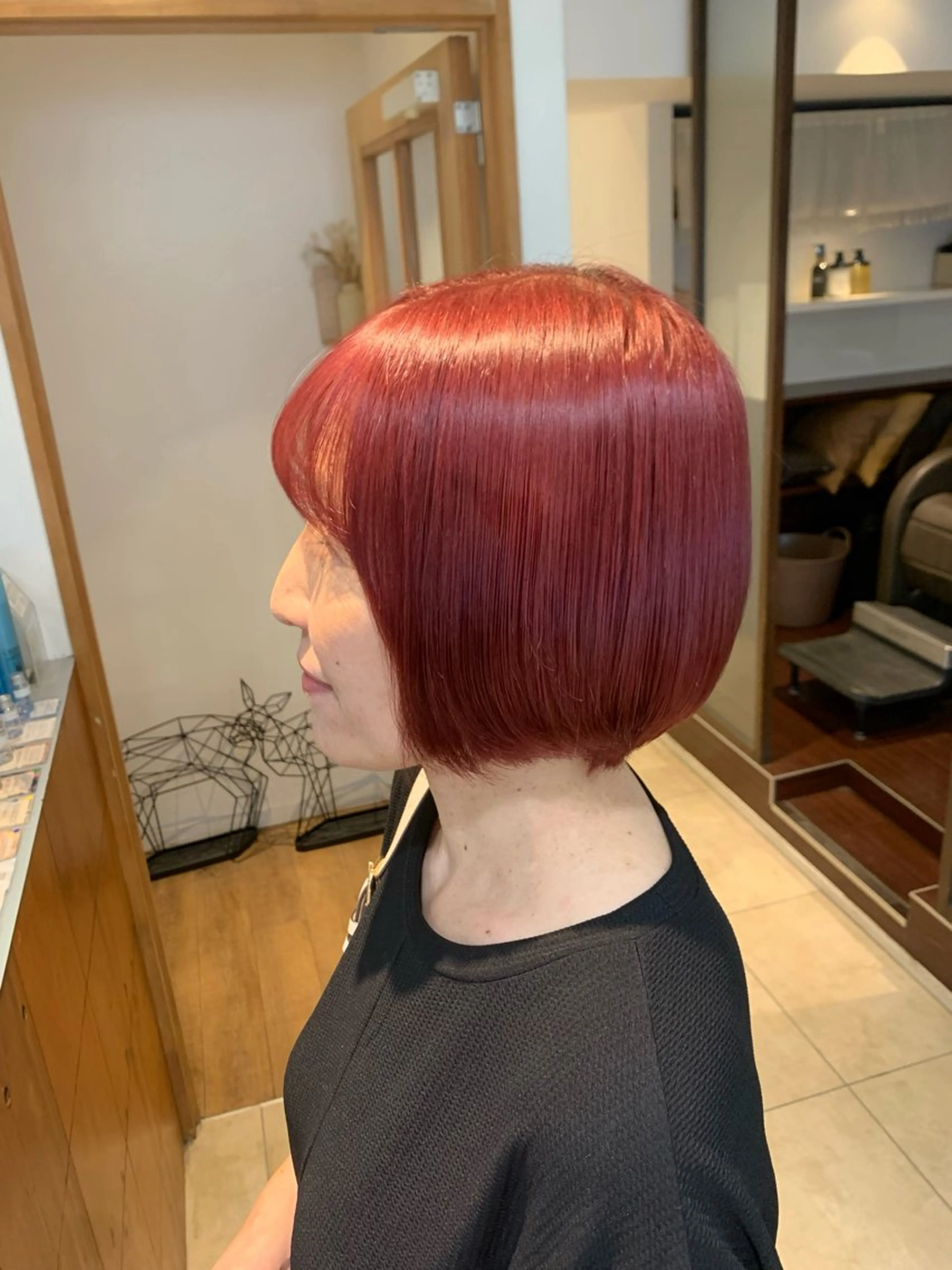 ショート ヘアカラー 庄司 沙羅のヘアスタイル