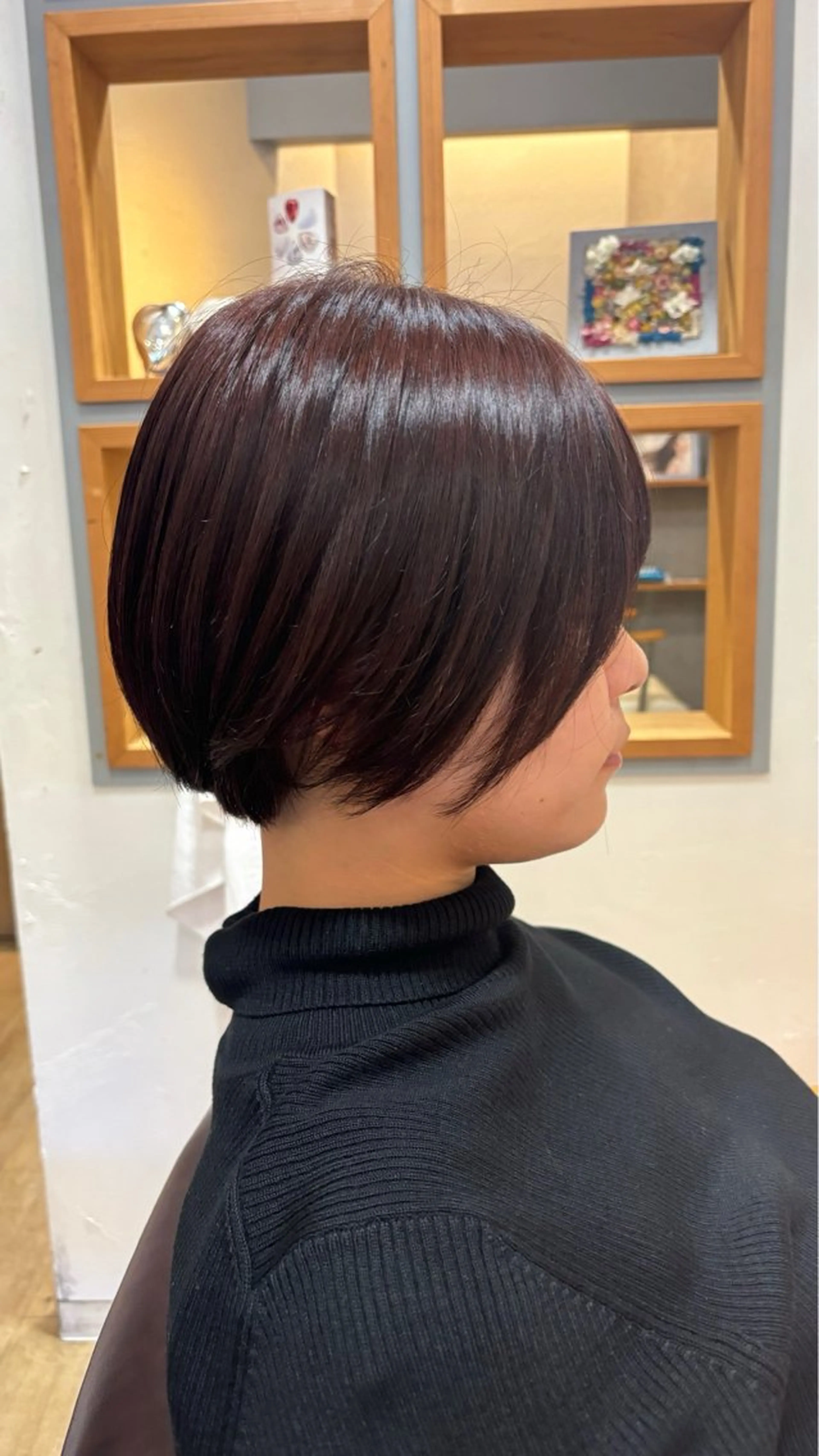 ショート ショートボブ ボブ ショートヘア makoto⌇レイヤ ー⌇艶カラー🍒‎のヘアスタイル