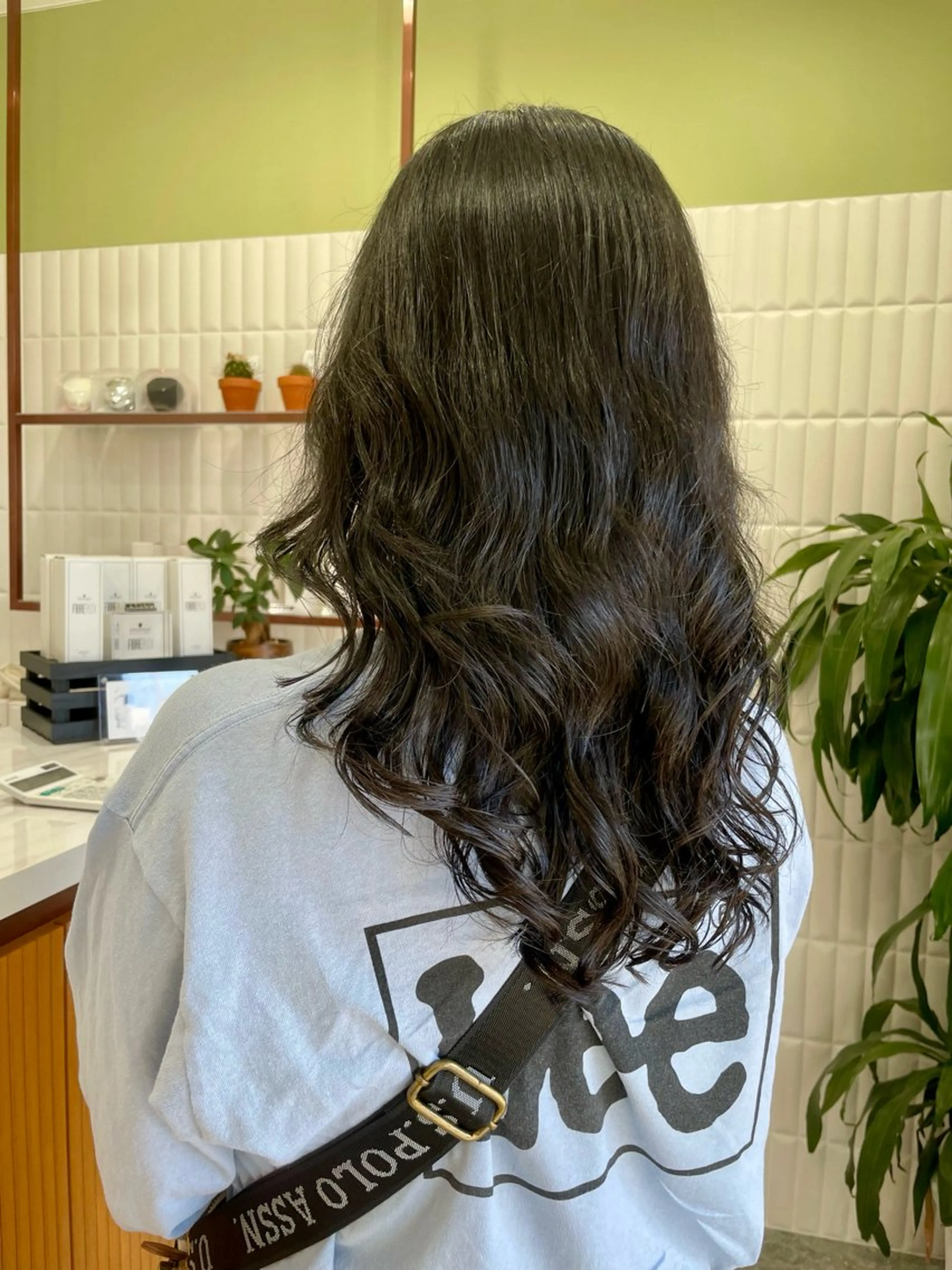 セミロング EIGHT 野々市 イトウミサキのヘアスタイル