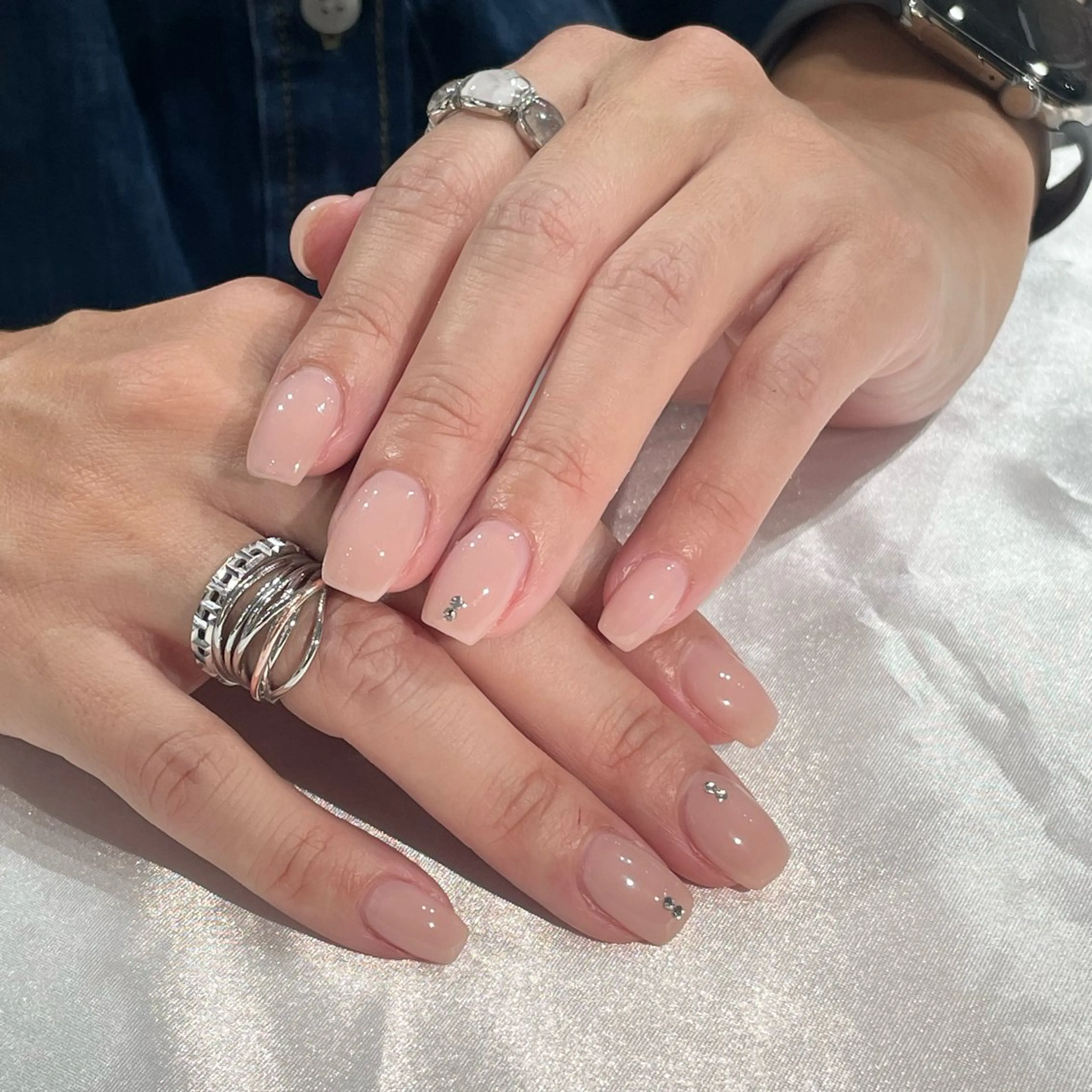 ネイル リスブラン HINARIのネイルデザイン