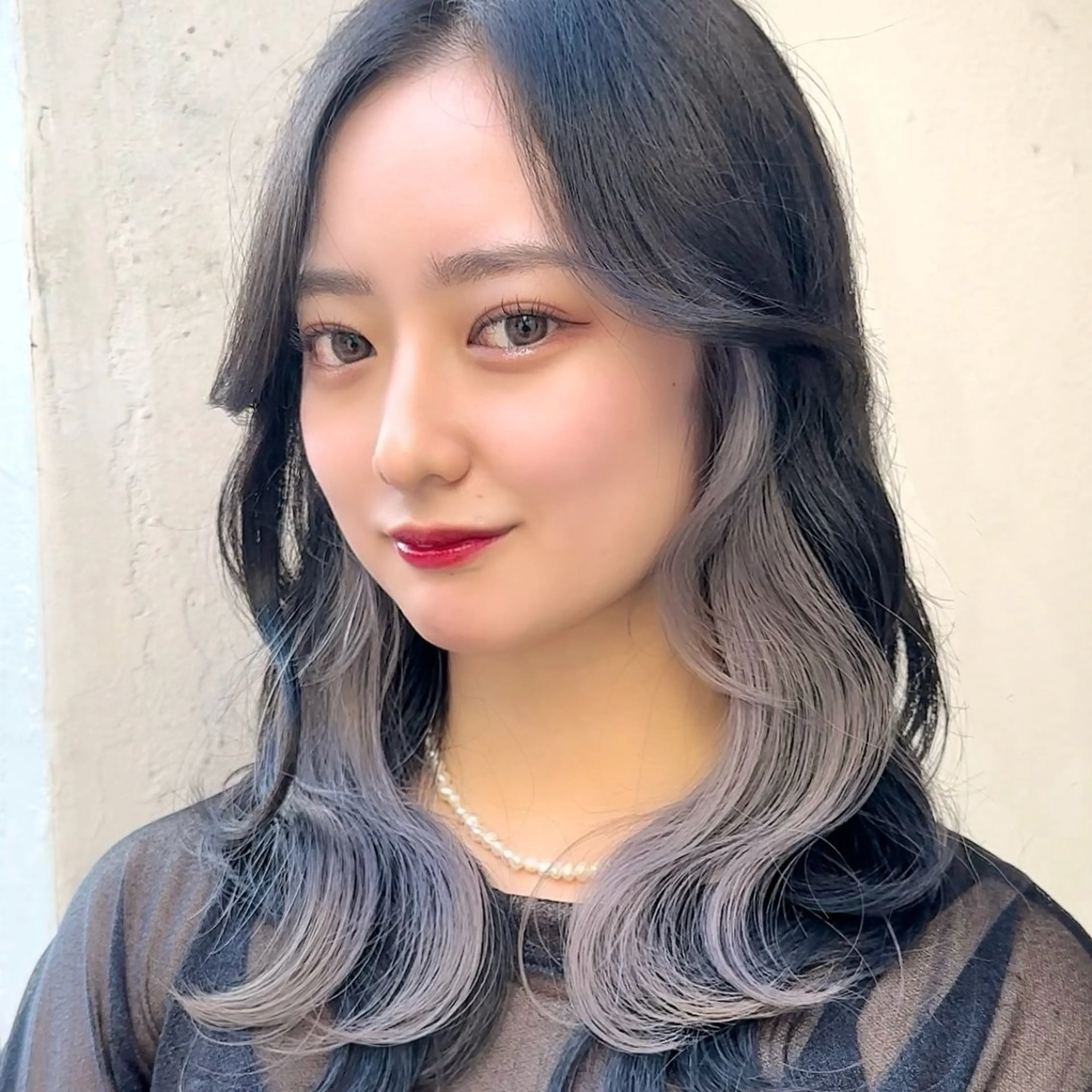 ロング カラー インナーカラー シルバー 韓国風ヘア カット ヘアカラー トリートメント インナーカラー/レイ ヤーカット♡/マキシのヘアスタイル