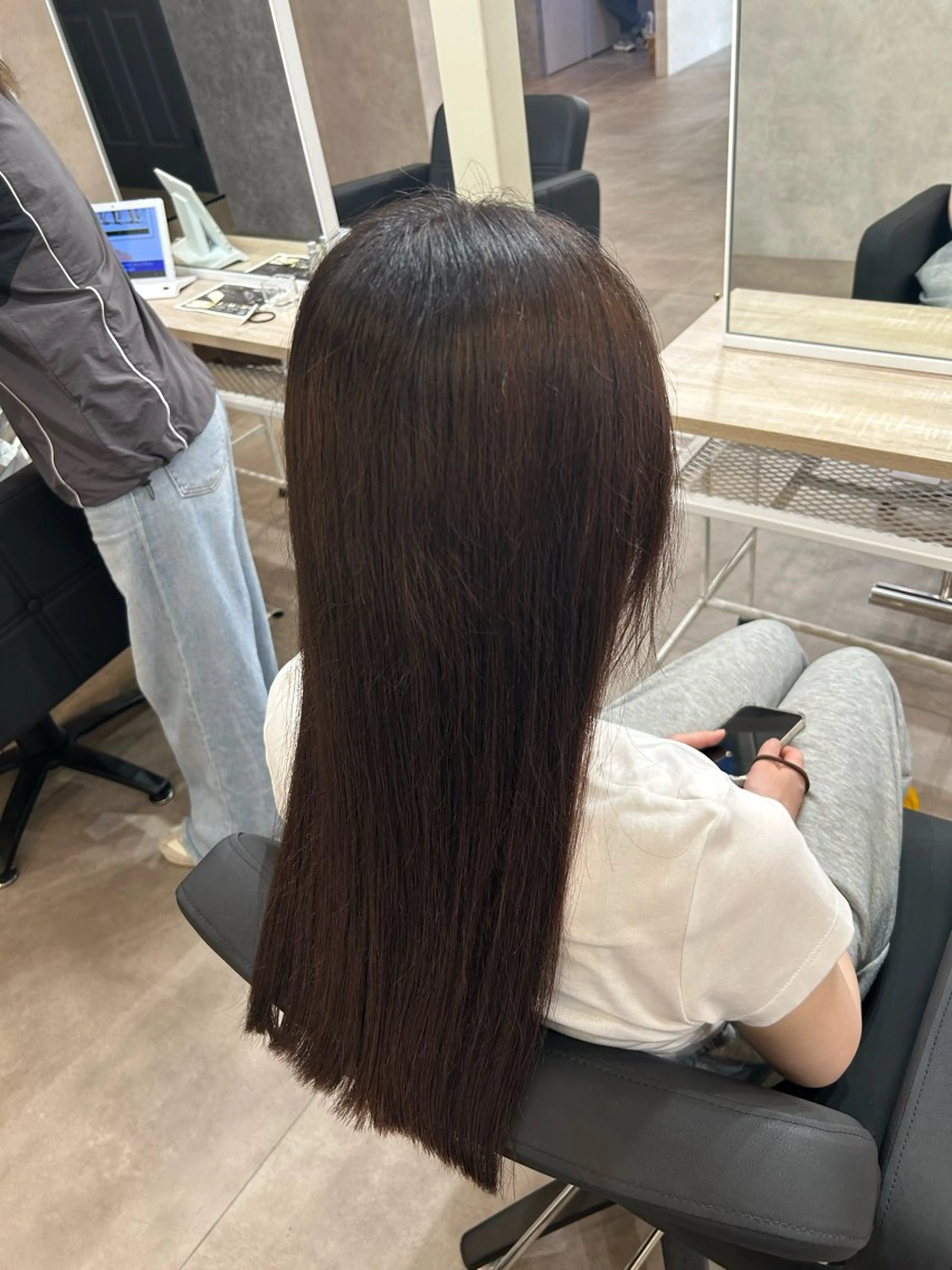 ロング 石原 侑季のヘアスタイル