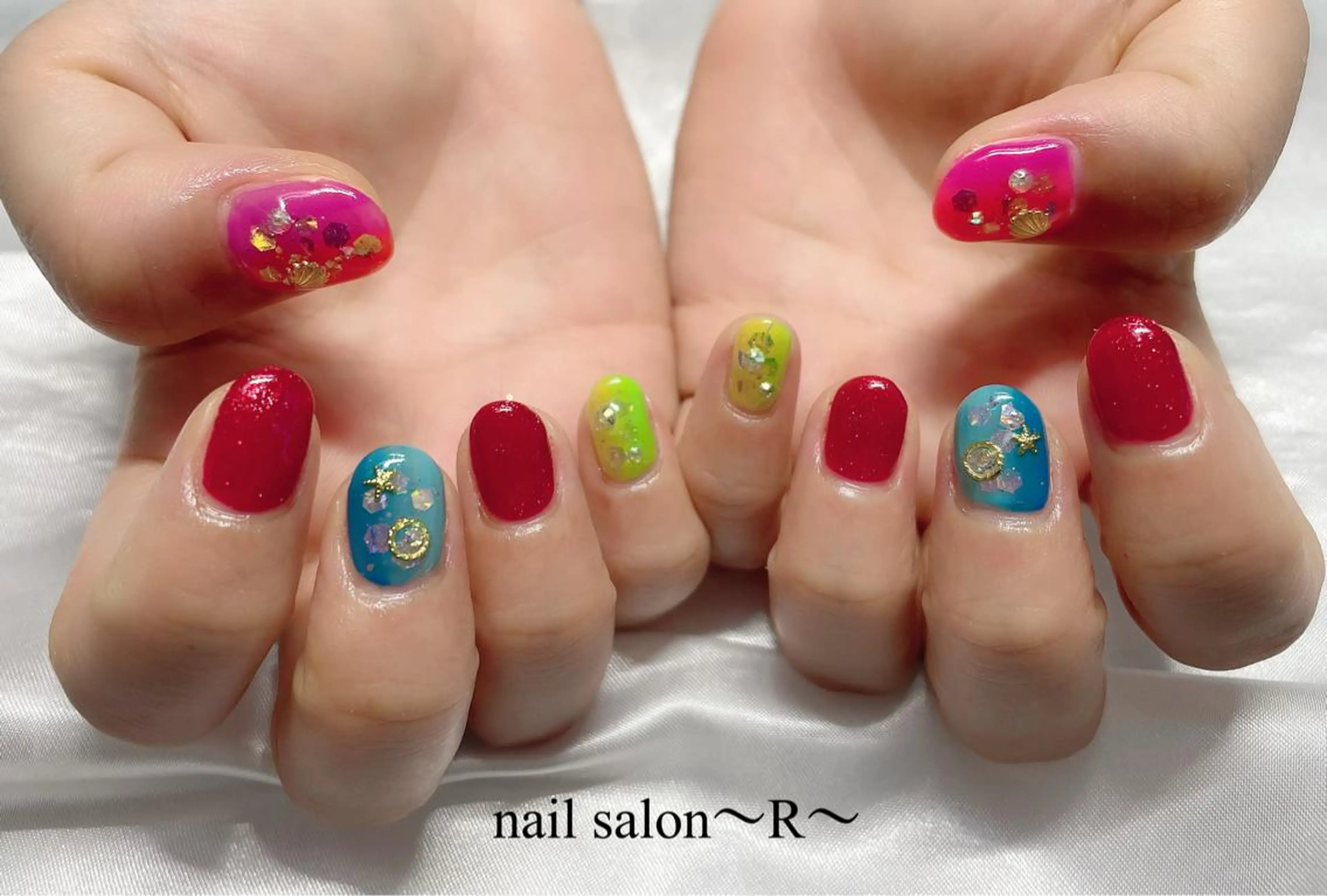ネイル ハンドネイル 〜 R〜 プライベートサロンのネイルデザイン