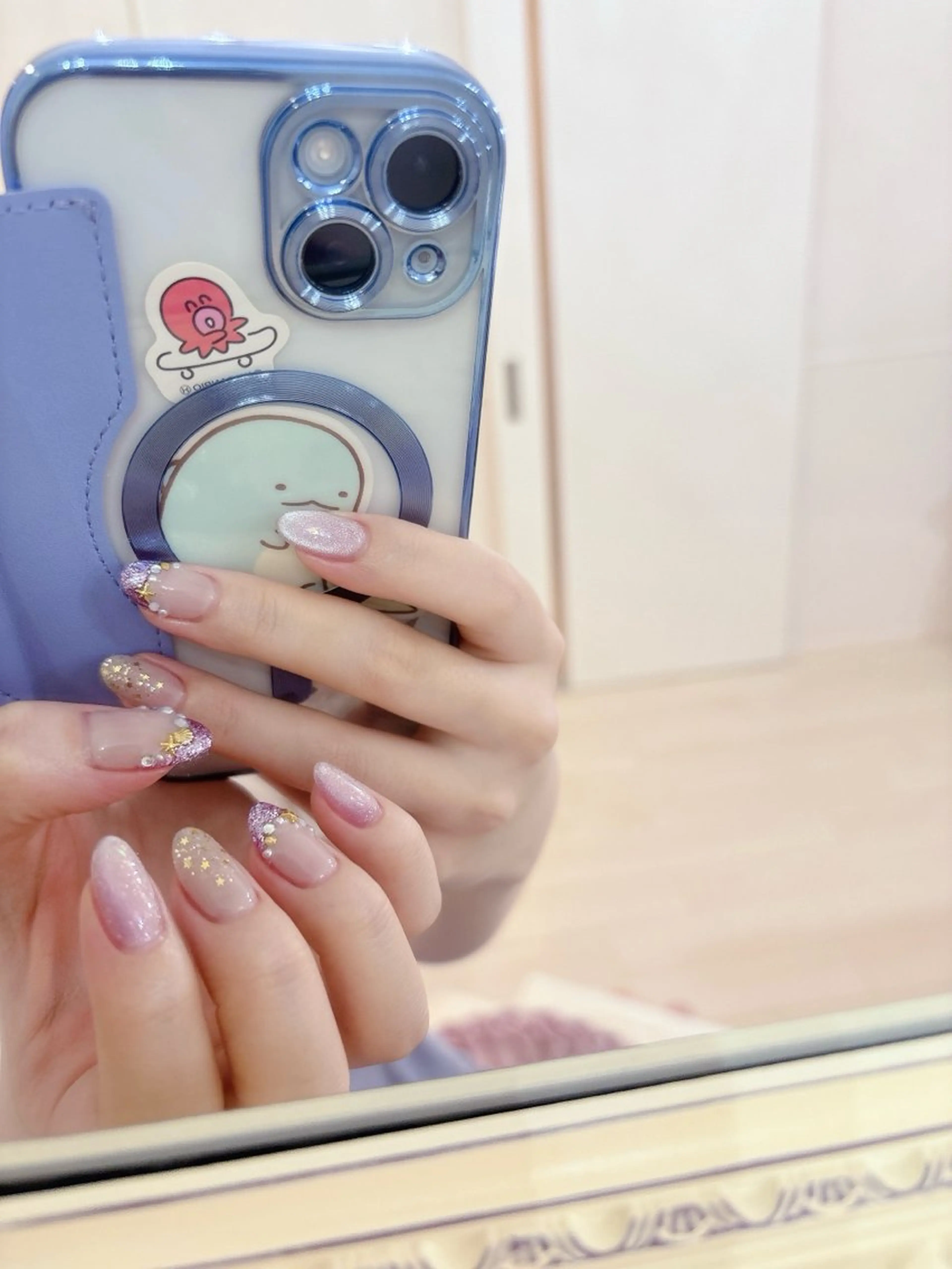 ネイル フレンチネイル ラメ(グリッター) マグネットネイル 夏ネイル ハンドネイル FLARE NAIL フレアネイルのネイルデザイン