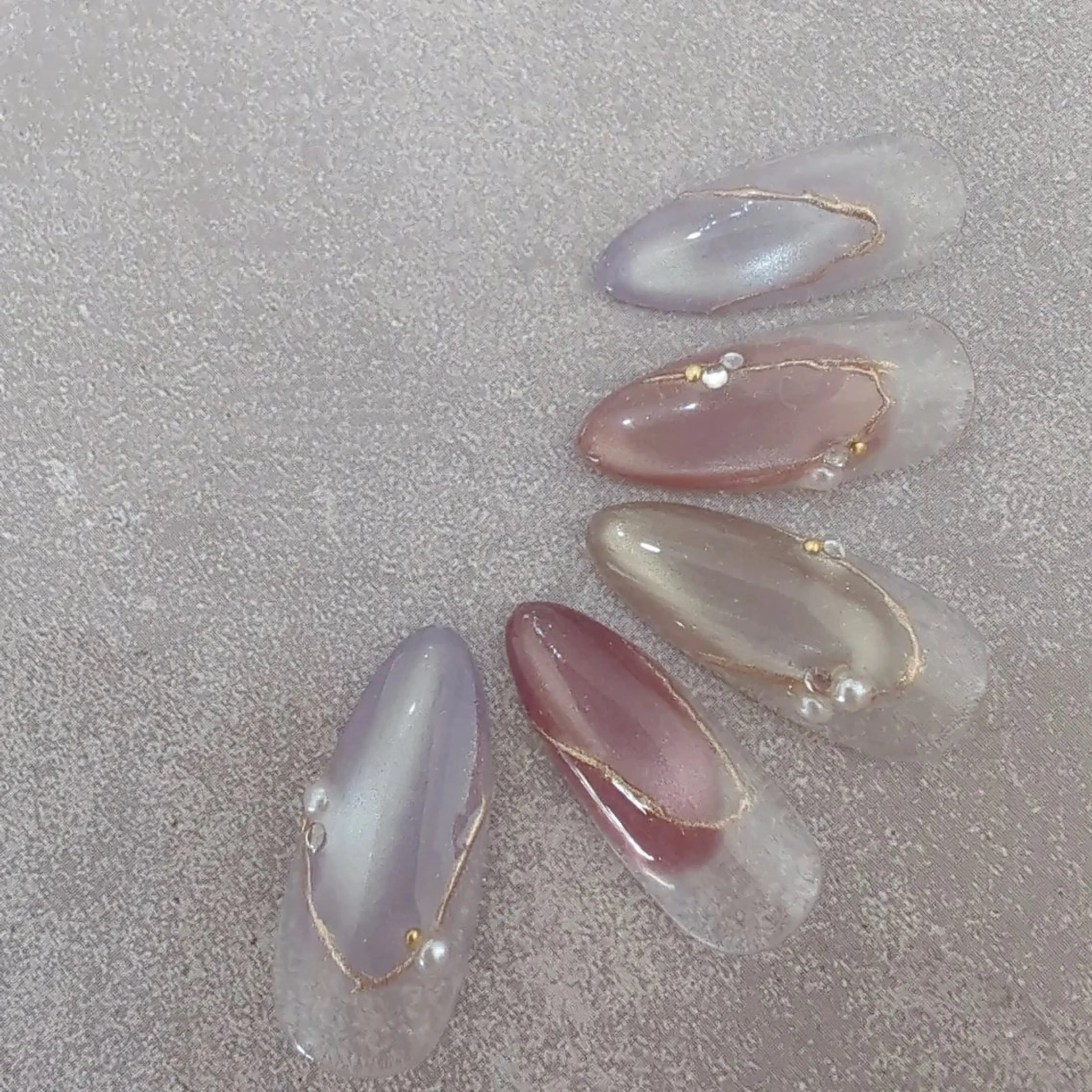 ネイル キューティプティ池袋東口店所属・🍒✨萌 萌✨🍒のネイルデザイン