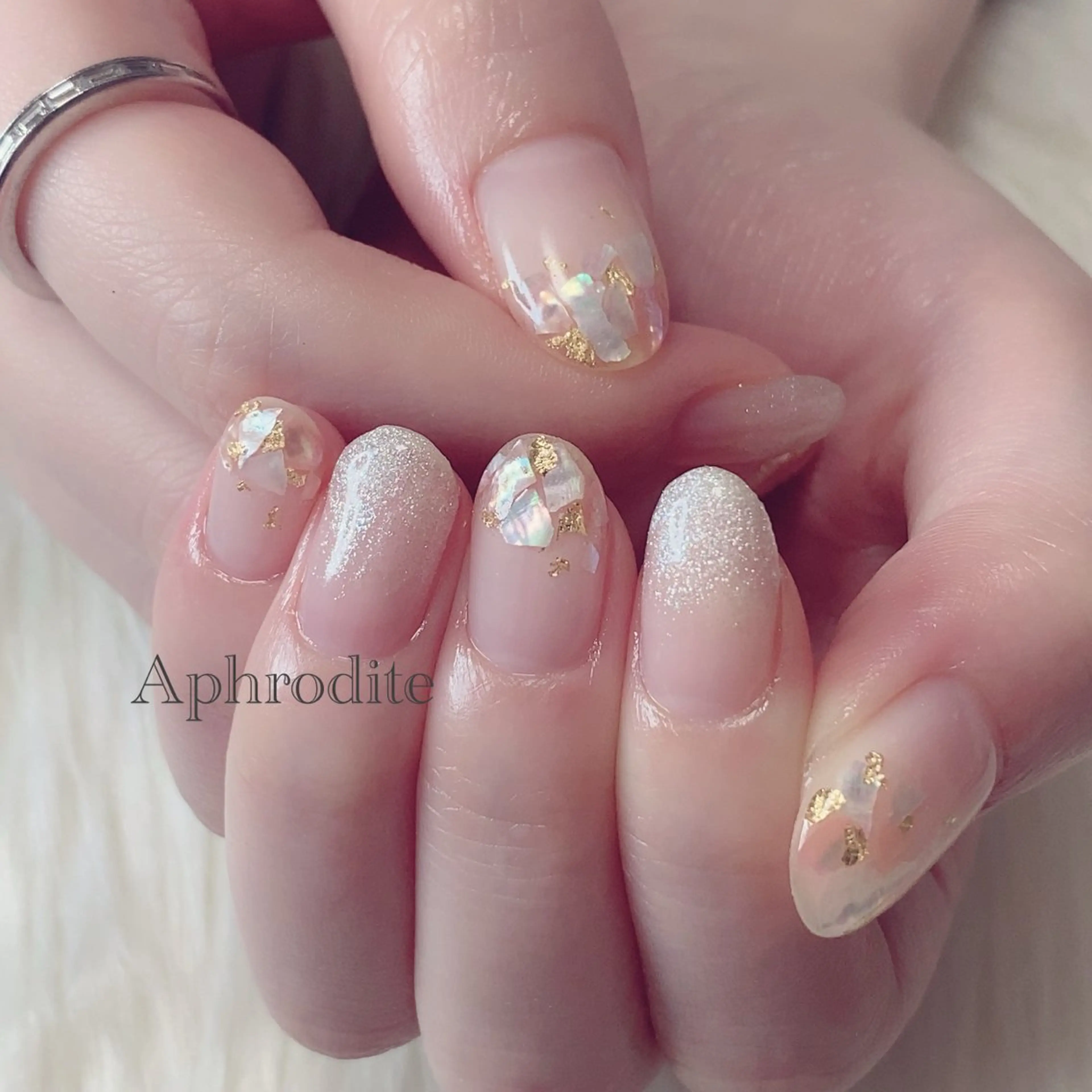 ネイル Aphrodite パラジェル認定サロンのネイルデザイン