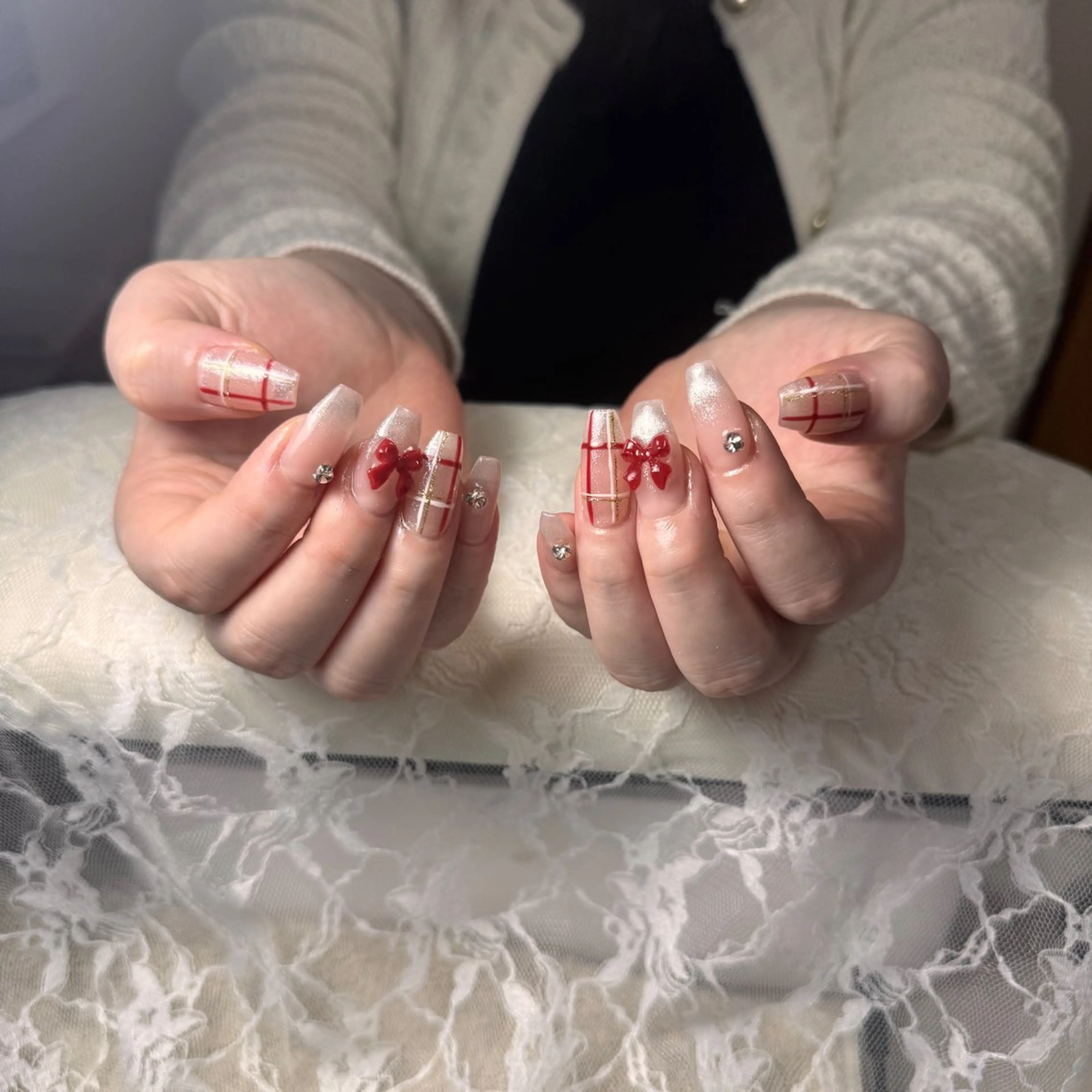 ネイル チークネイル フレンチネイル グラデーション 韓国ネイル マグネットネイル ハンドネイル Hana nail所属・Hana Nailのネイルデザイン