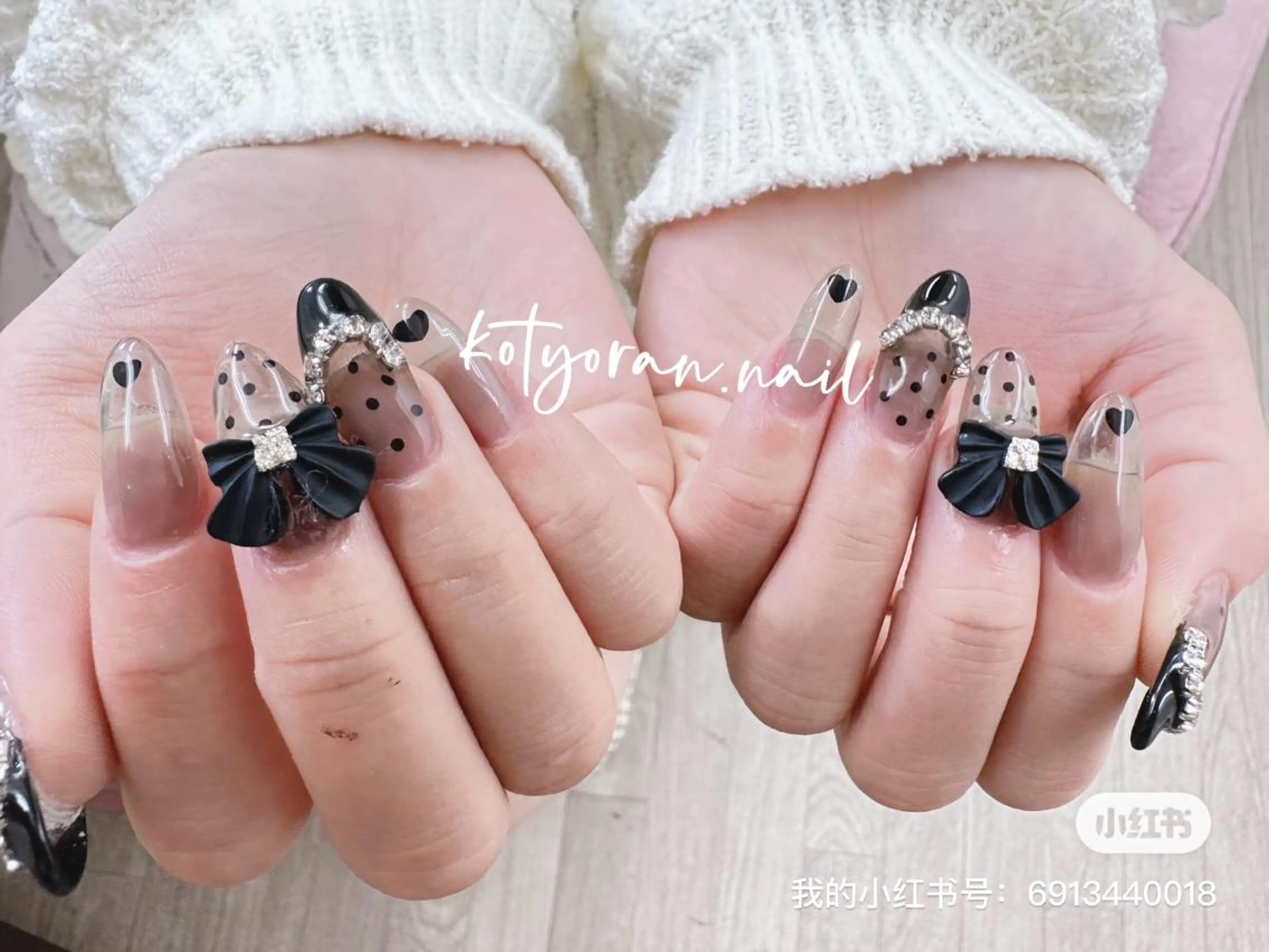 ネイル Mona【パラジェル ・長さ出し専門店】のネイルデザイン