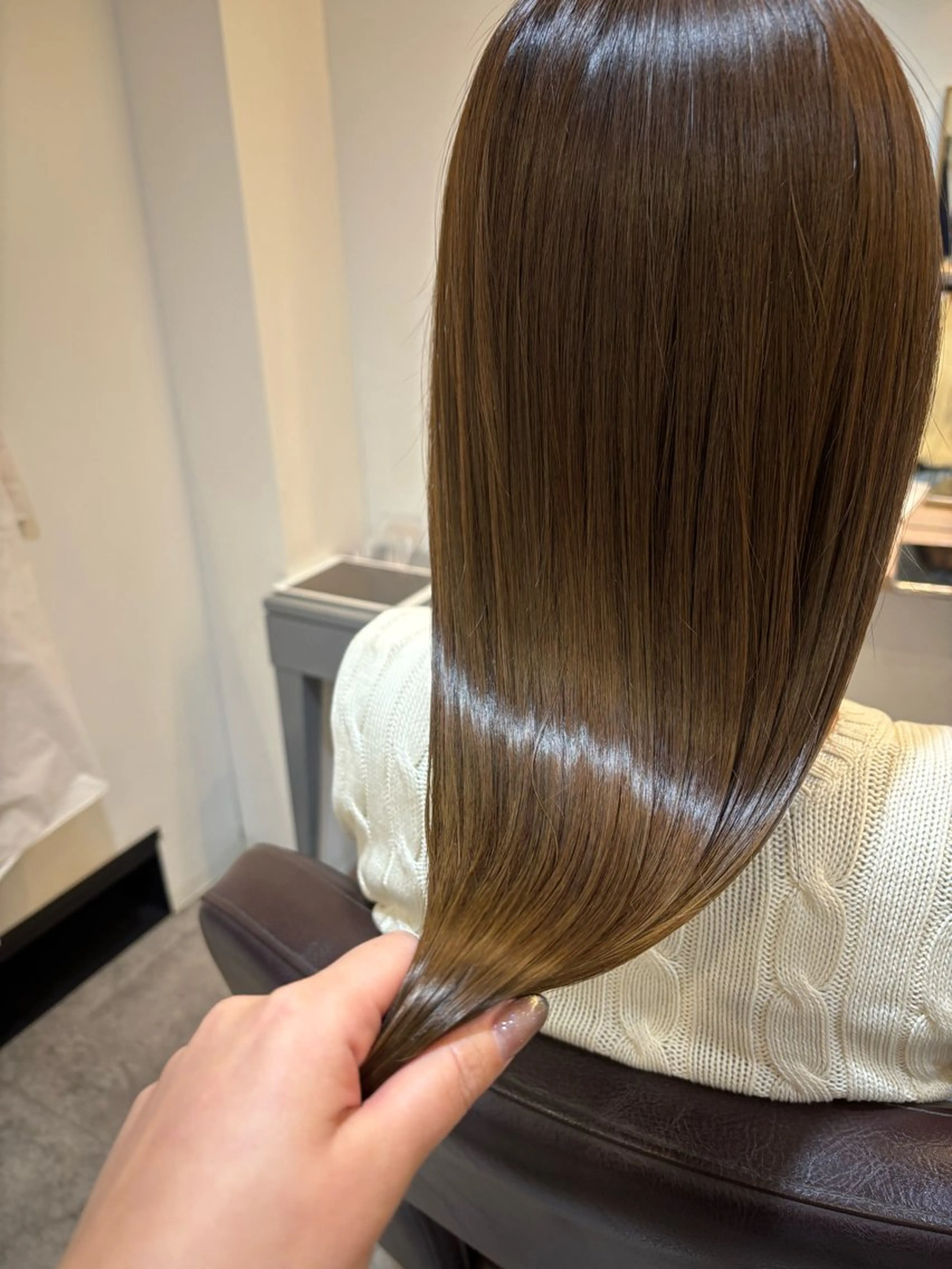 カラー ダブルカラー ハイトーンカラー 髪質改善 縮毛矯正 カット ヘアカラー トリートメント RISE SWELL momoneのヘアスタイル