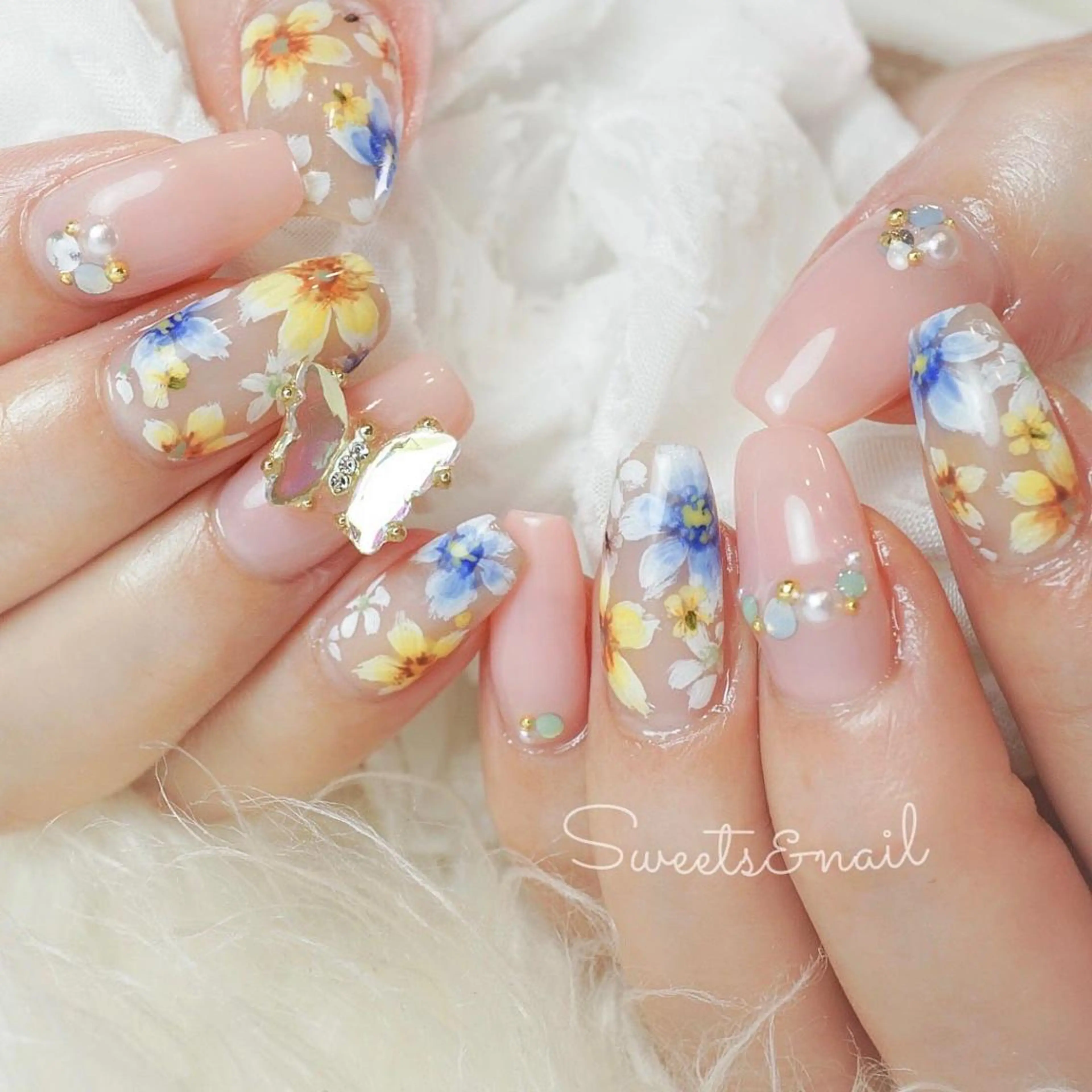 ネイル オーロラネイル ブルー フラワーネイル ジェルネイル ガーリー Sweets＆ nail みなこのネイルデザイン