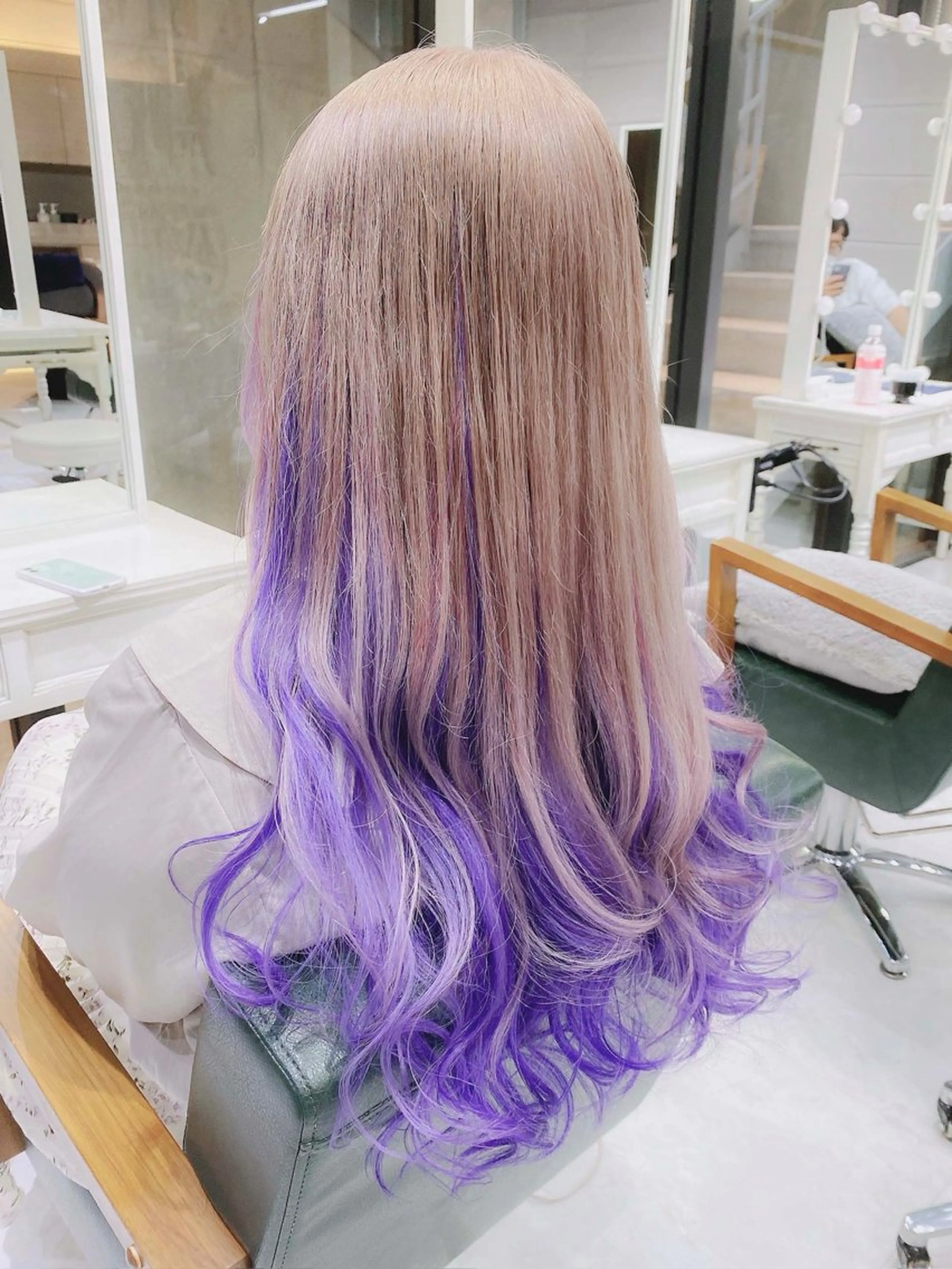 ロング カラー ヘアアレンジ ブリーチ ケアブリーチ 透明感カラー デザインカラー ハイトーンカラー 𝐑𝐈𝐍𝐊𝐀 🐷🖤のヘアスタイル