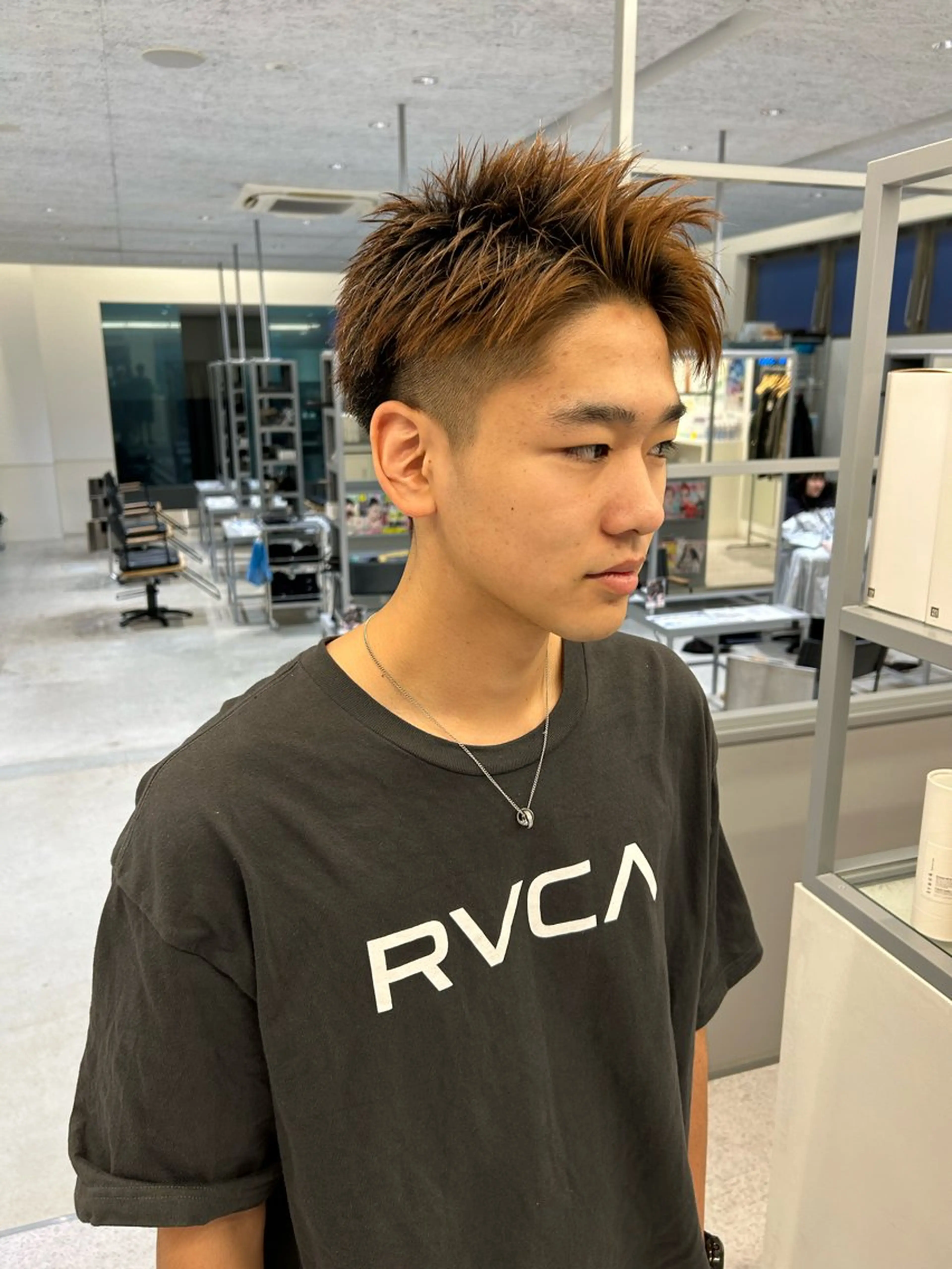 メンズ THE SKY所属・アダチ ヒナタのヘアスタイル