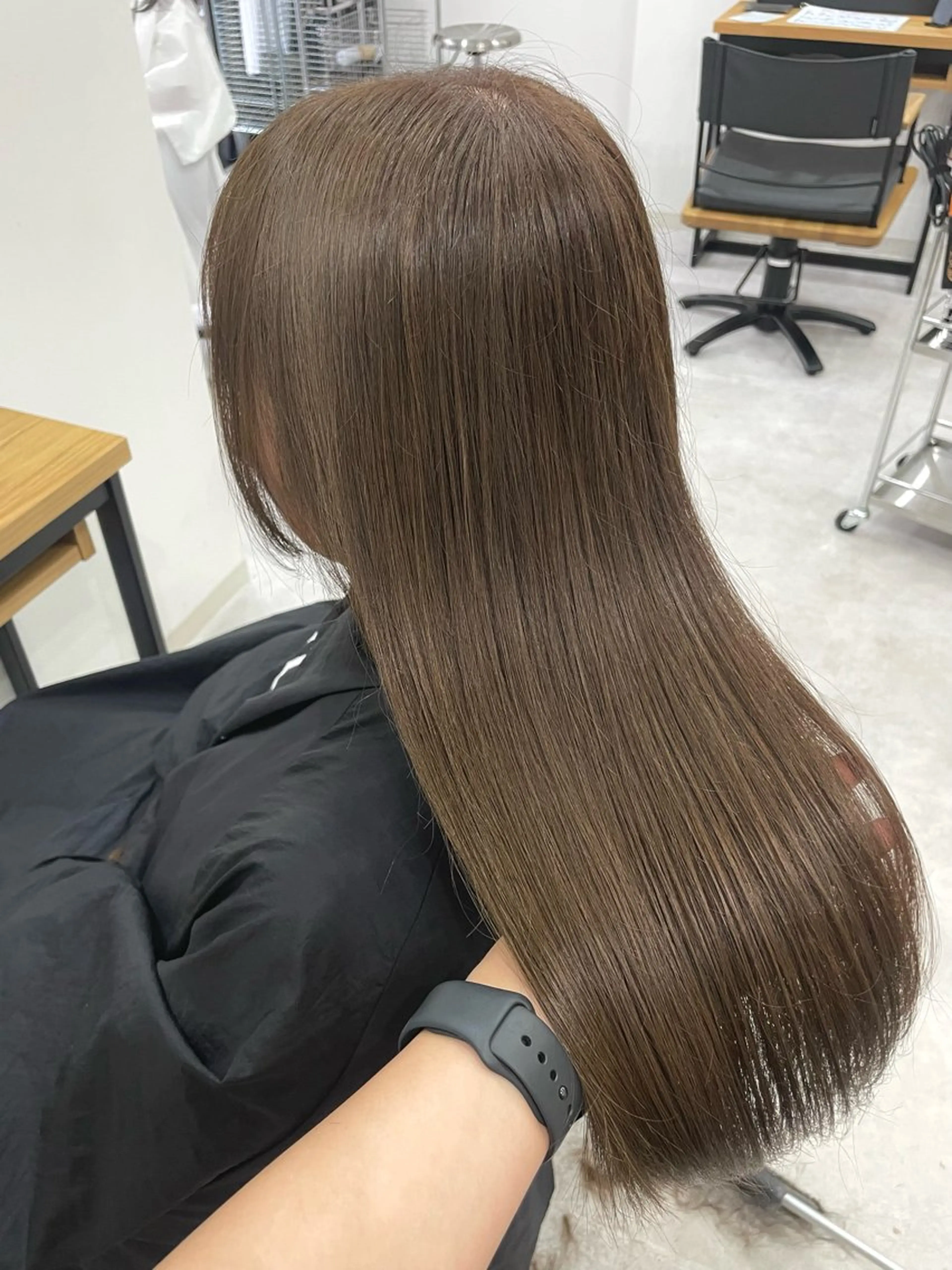 ロング カラー バレイヤージュ ベージュカラー ブリーチ ケアブリーチ 透明感カラー Mina/岡山/矯正 ブリーチ/レイヤーのヘアスタイル