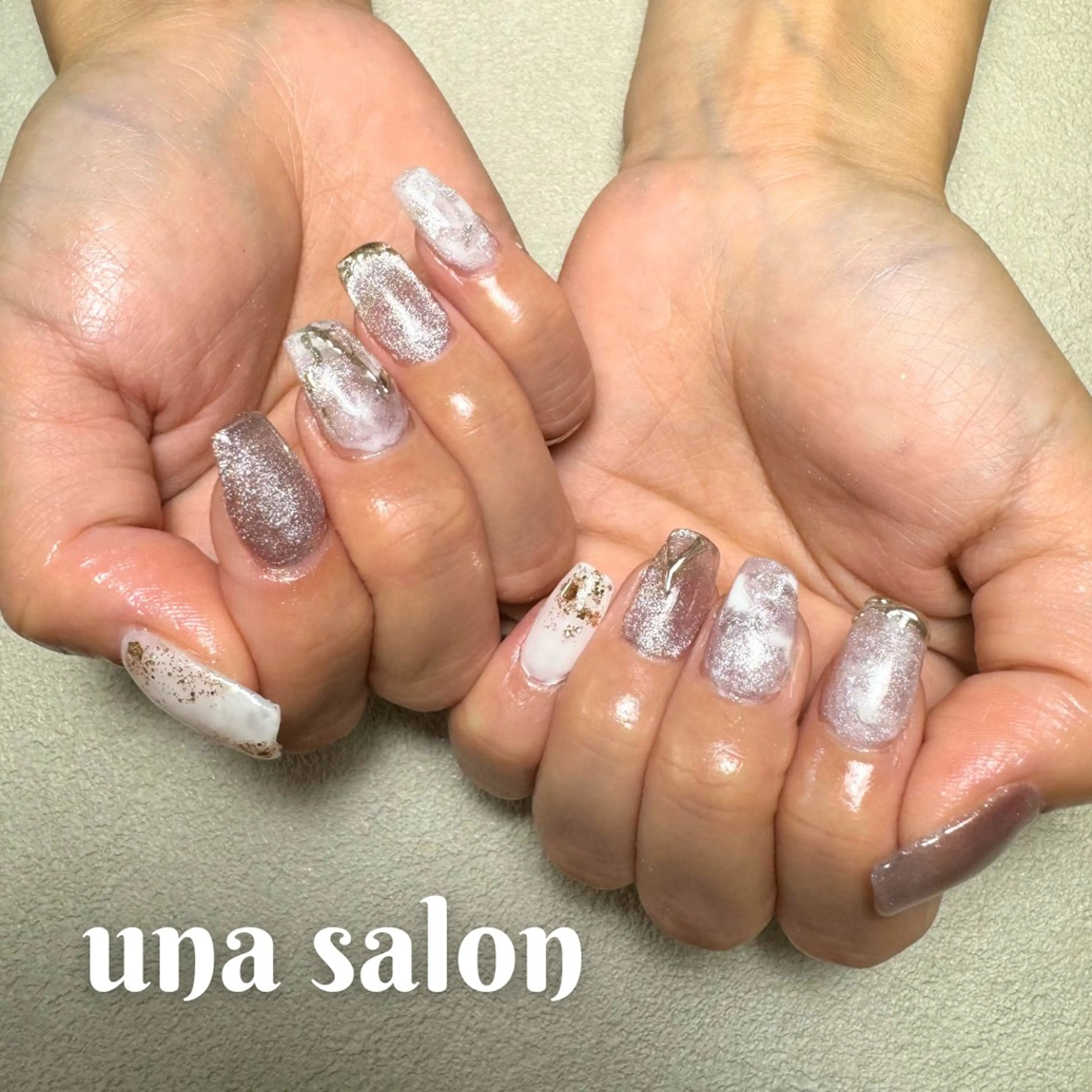 ネイル マグネットネイル ニュアンスネイル una salon / ネイル&顔脱毛のエステ・リラクイメージ