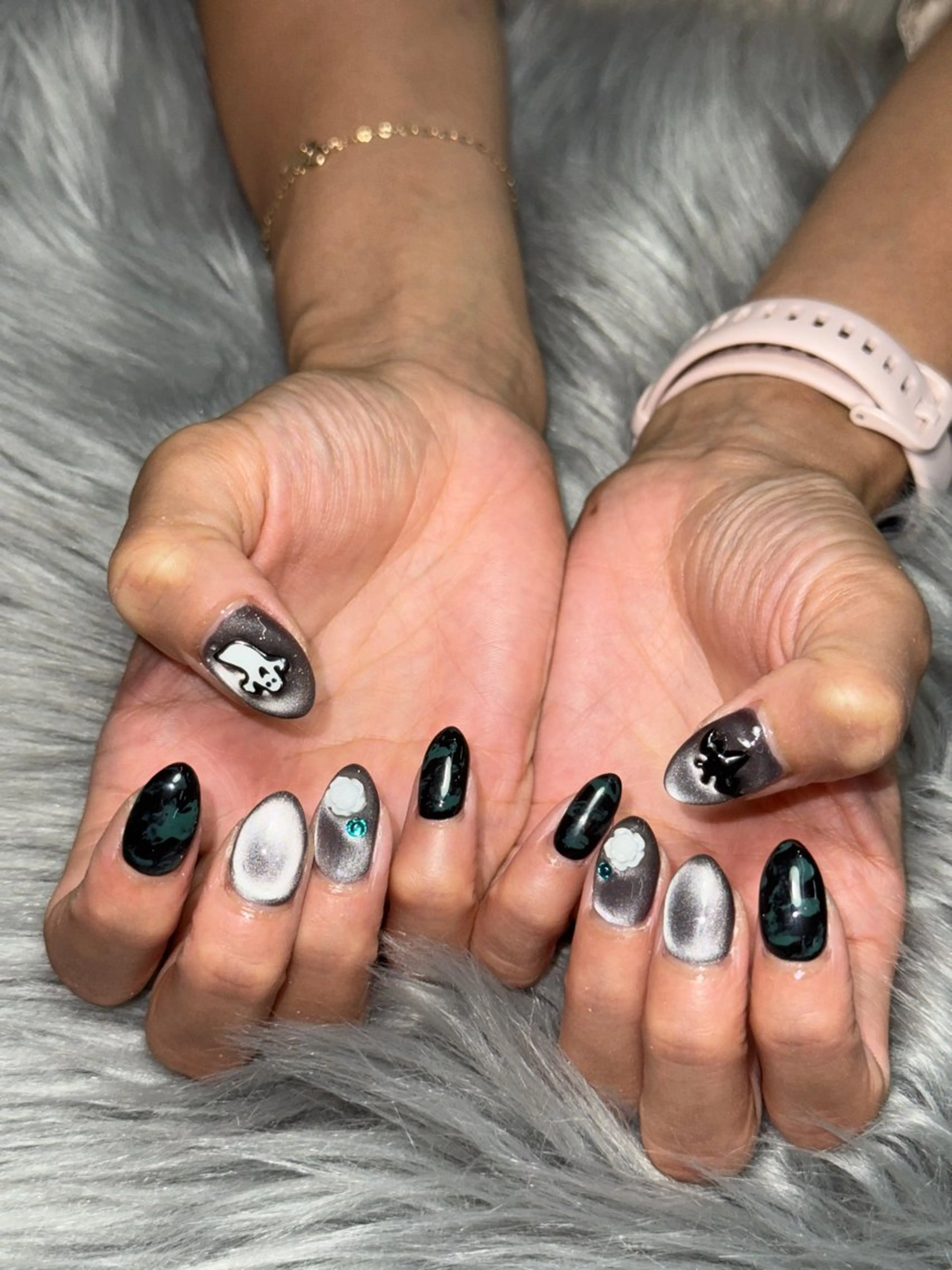 ネイル Momoka 🍑🎀のネイルデザイン