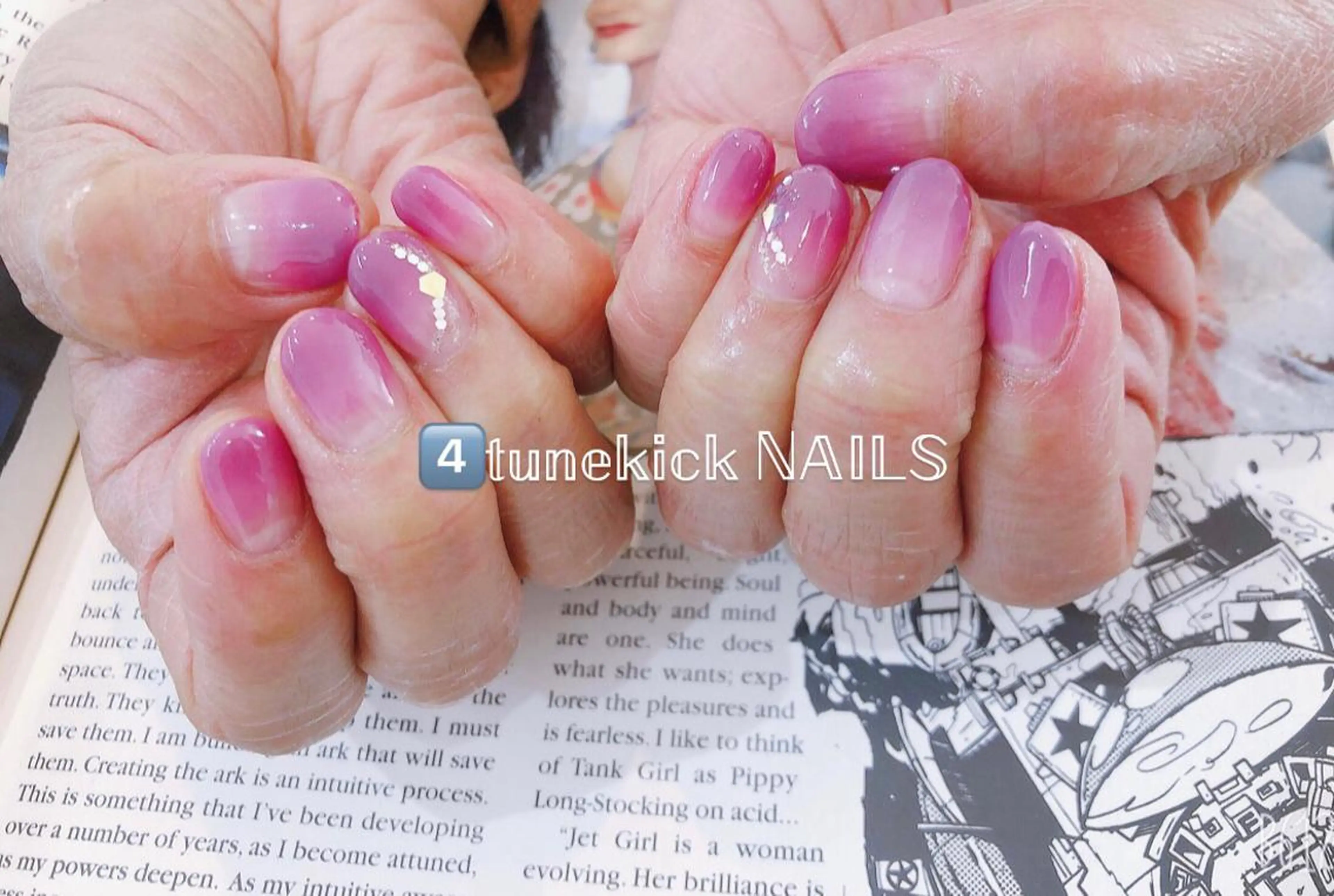 ネイル グラデーション 4tunekick NAILS(フォーチュンキックネイルズ)所属・光森 淳子のネイルデザイン