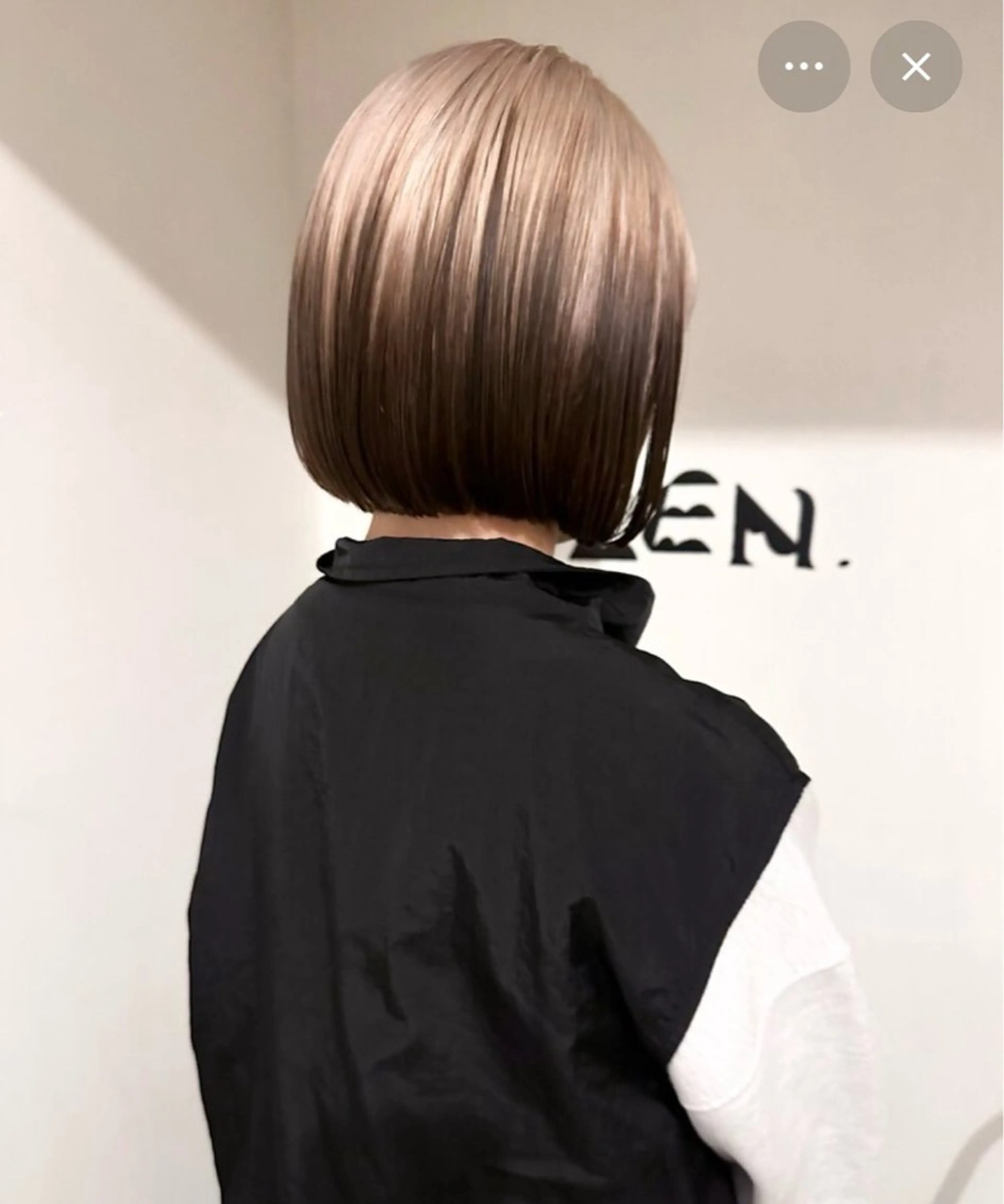 ミディアム カット ✨髪質改善縮毛矯正 酸性ストレートのヘアスタイル