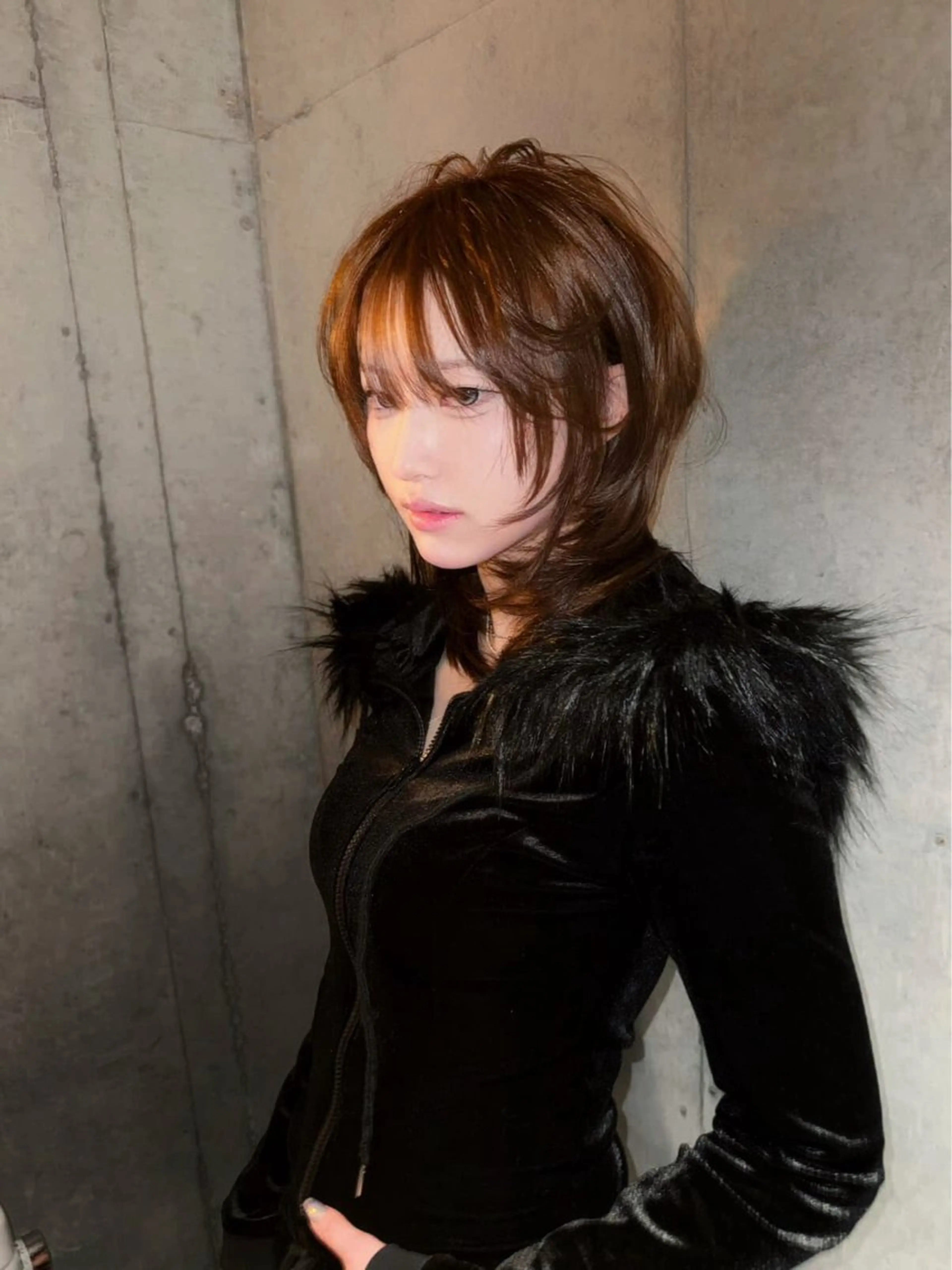 ミディアム カラー ベージュカラー ハッシュカット 韓国風ヘア レイヤーカット nehus. RYUGAのヘアスタイル