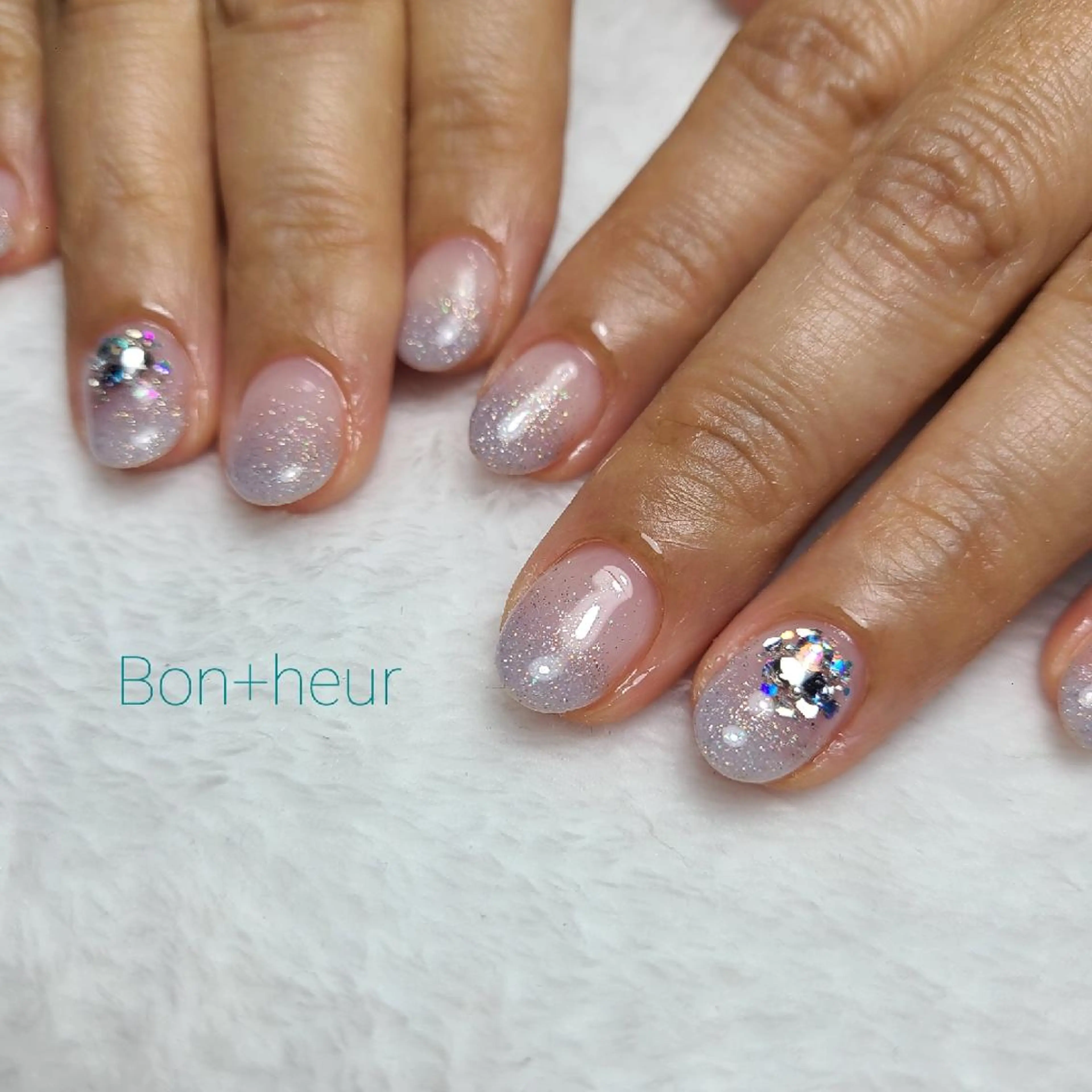 ネイル クリアネイル ジェルネイル グラデーション オフィスネイル 冬ネイル 宮口 紗子のネイルデザイン