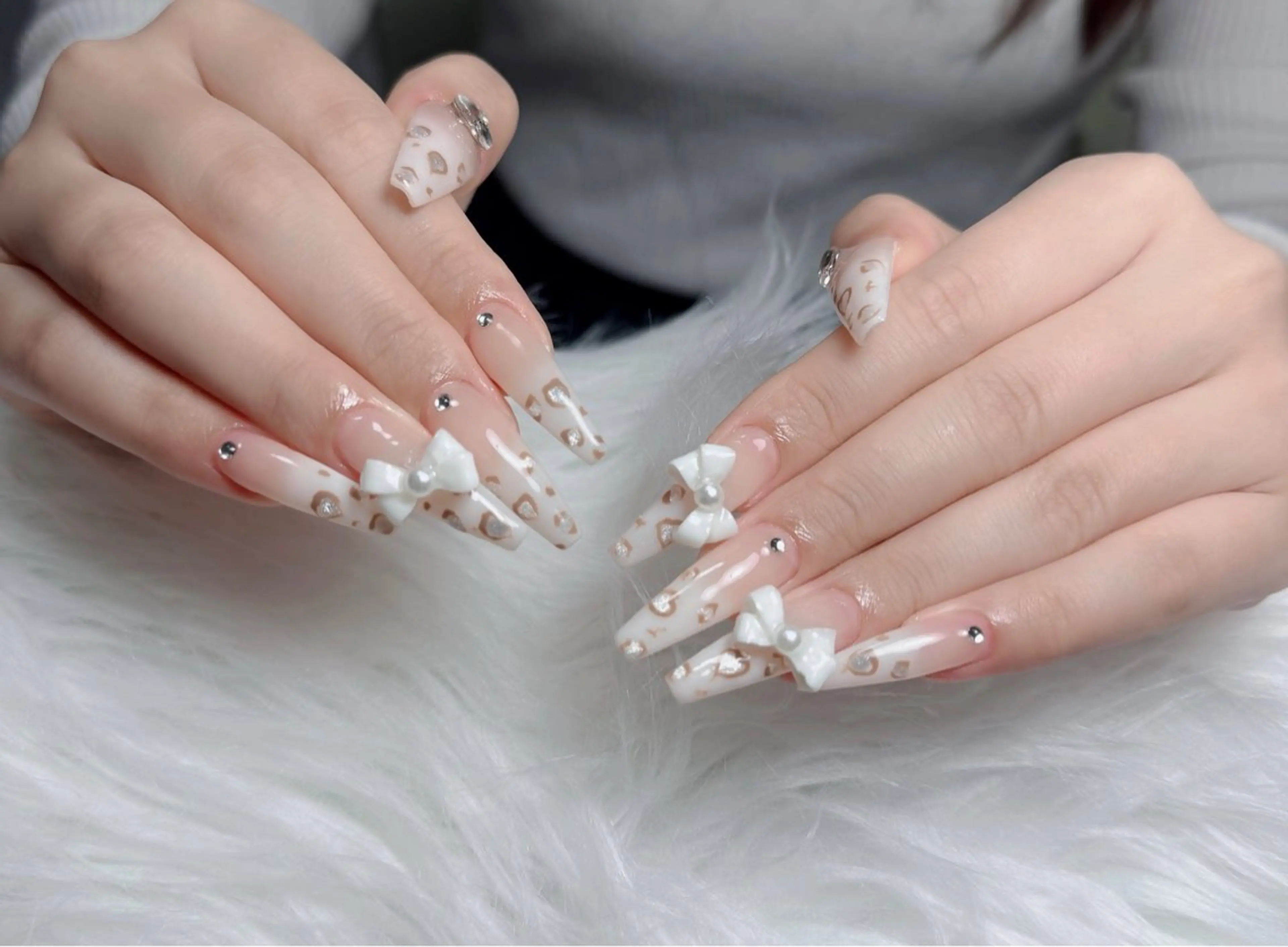 ネイル アートネイル フレンチネイル ジェルネイル 韓国ネイル マグネットネイル ハンドネイル Lenie Nailsのネイルデザイン