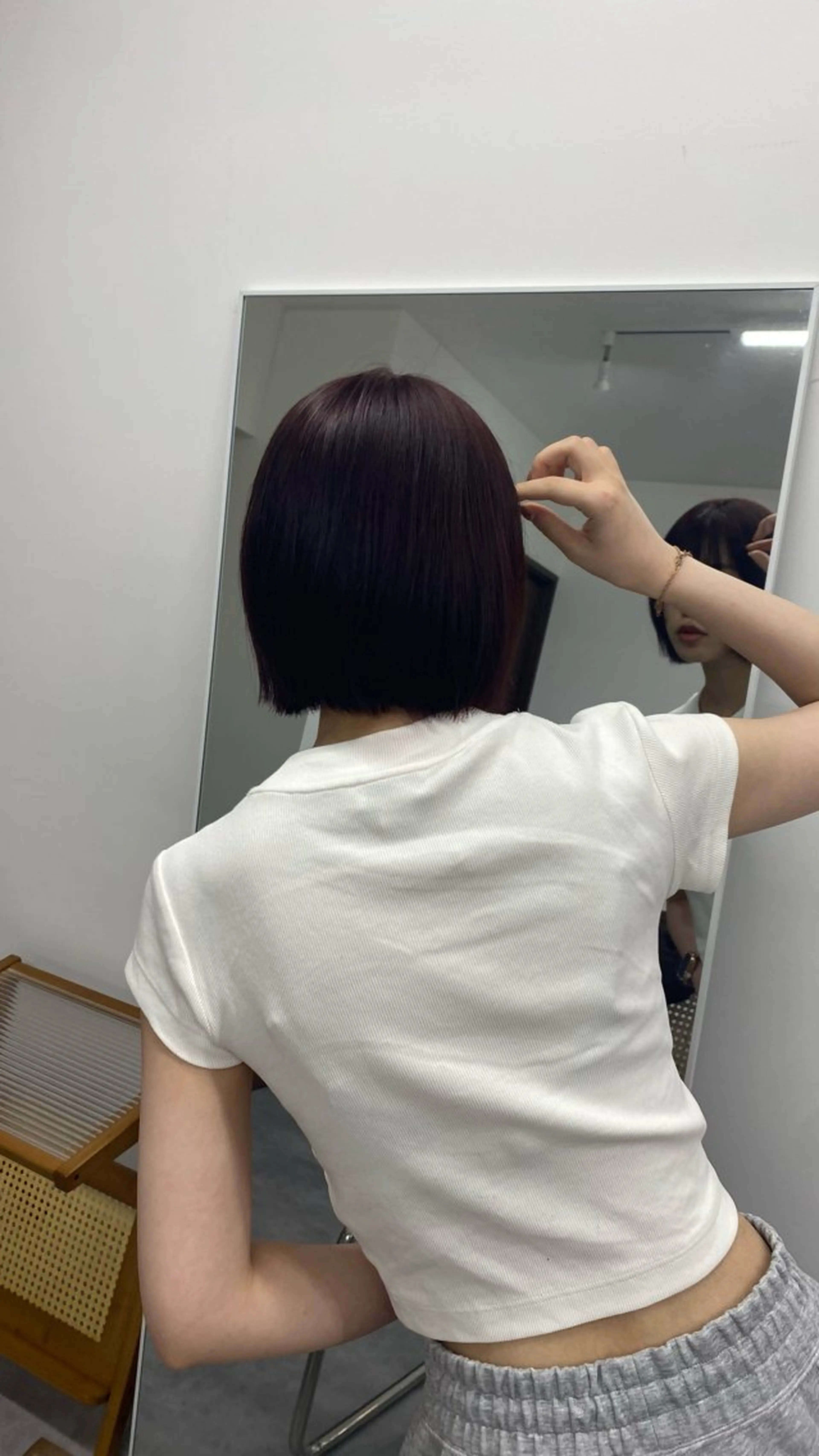 ショート カラー カット 西川 結のヘアスタイル