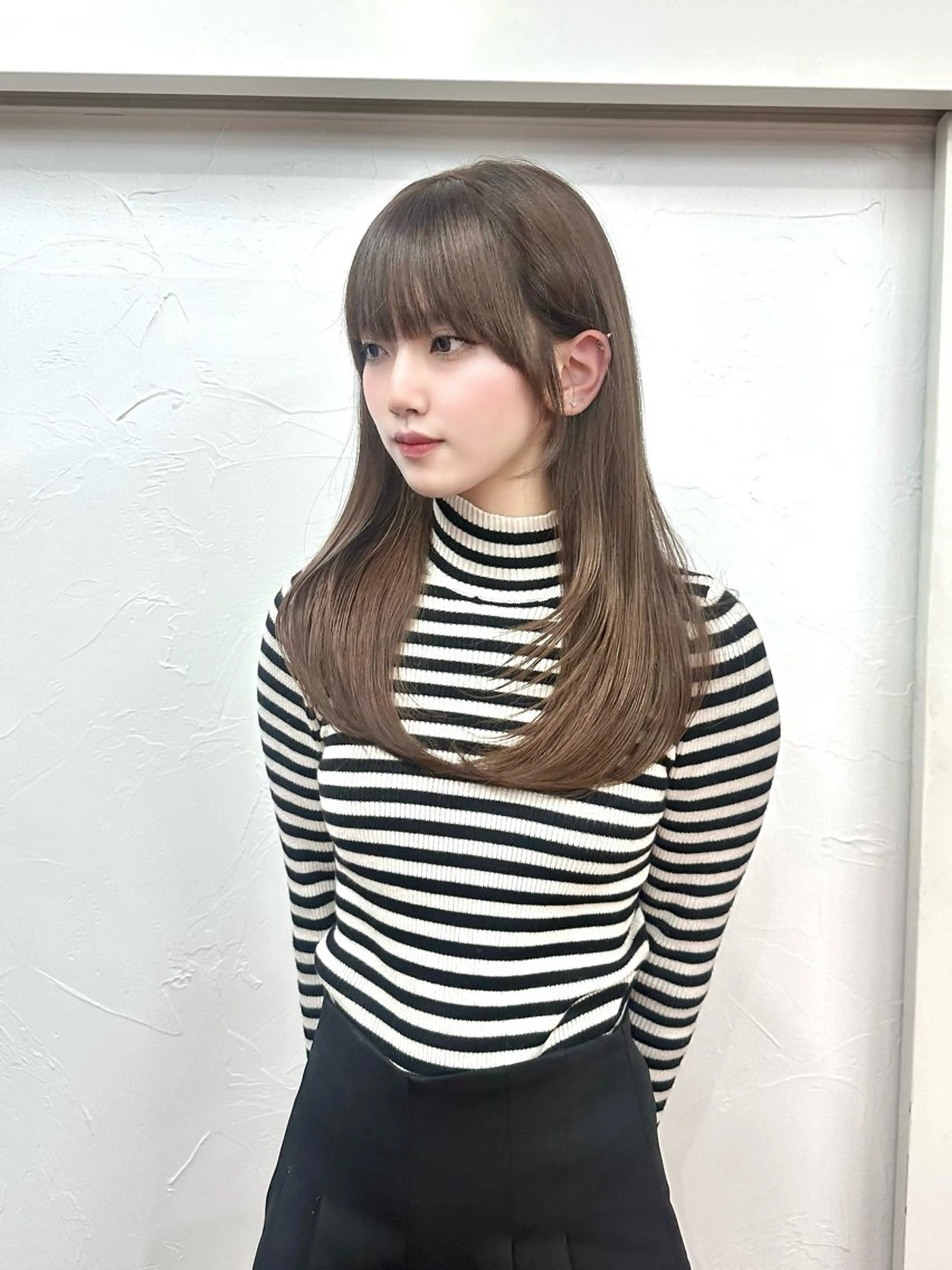 セミロング カラー 韓国風ヘア レイヤーカット JEWIL SHIBUYAのヘアスタイル