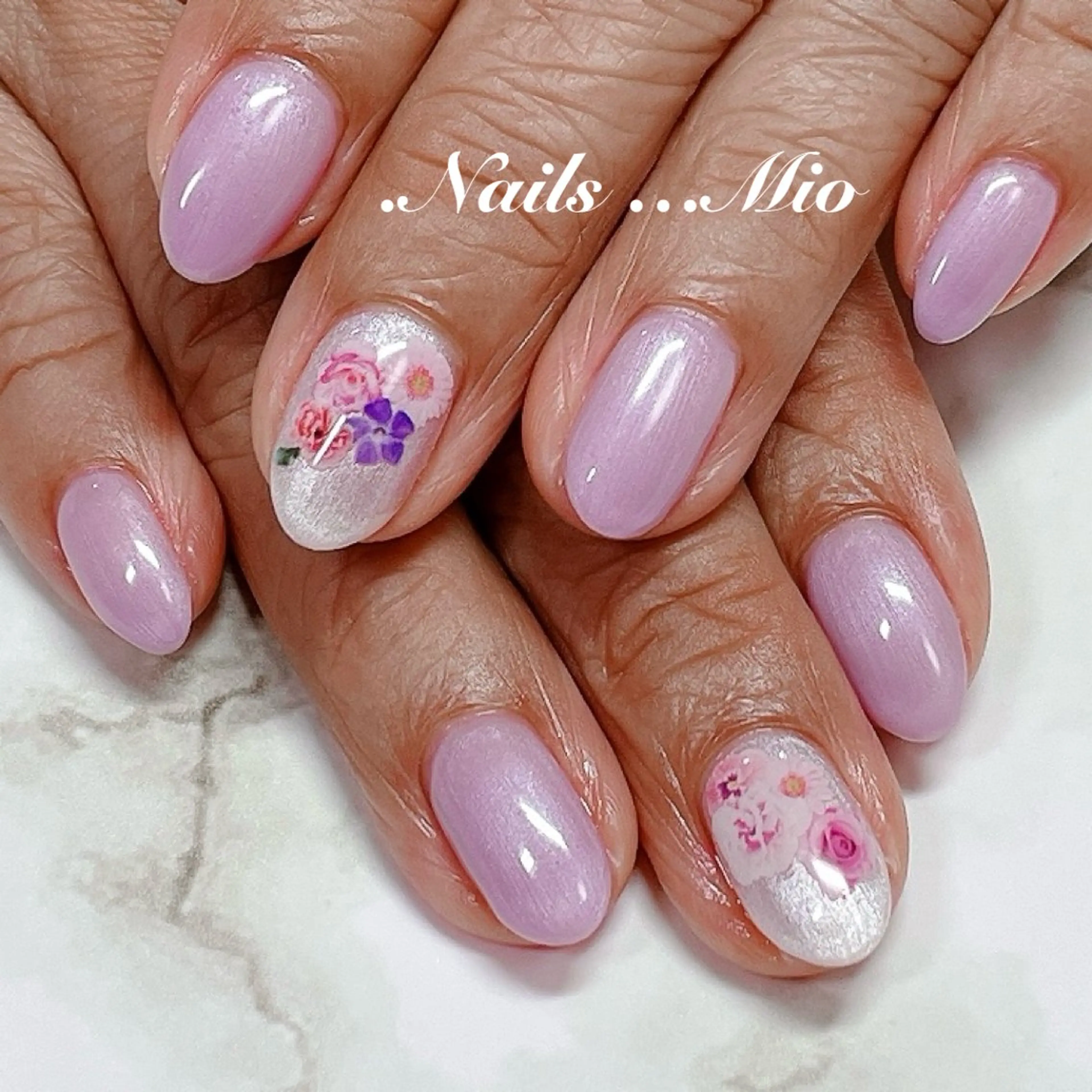 ネイル アートネイル ジェルネイル 持ち込み ワンカラーネイル 赤色 .Nails Mio 赤羽西ネイルサロンのネイルデザイン