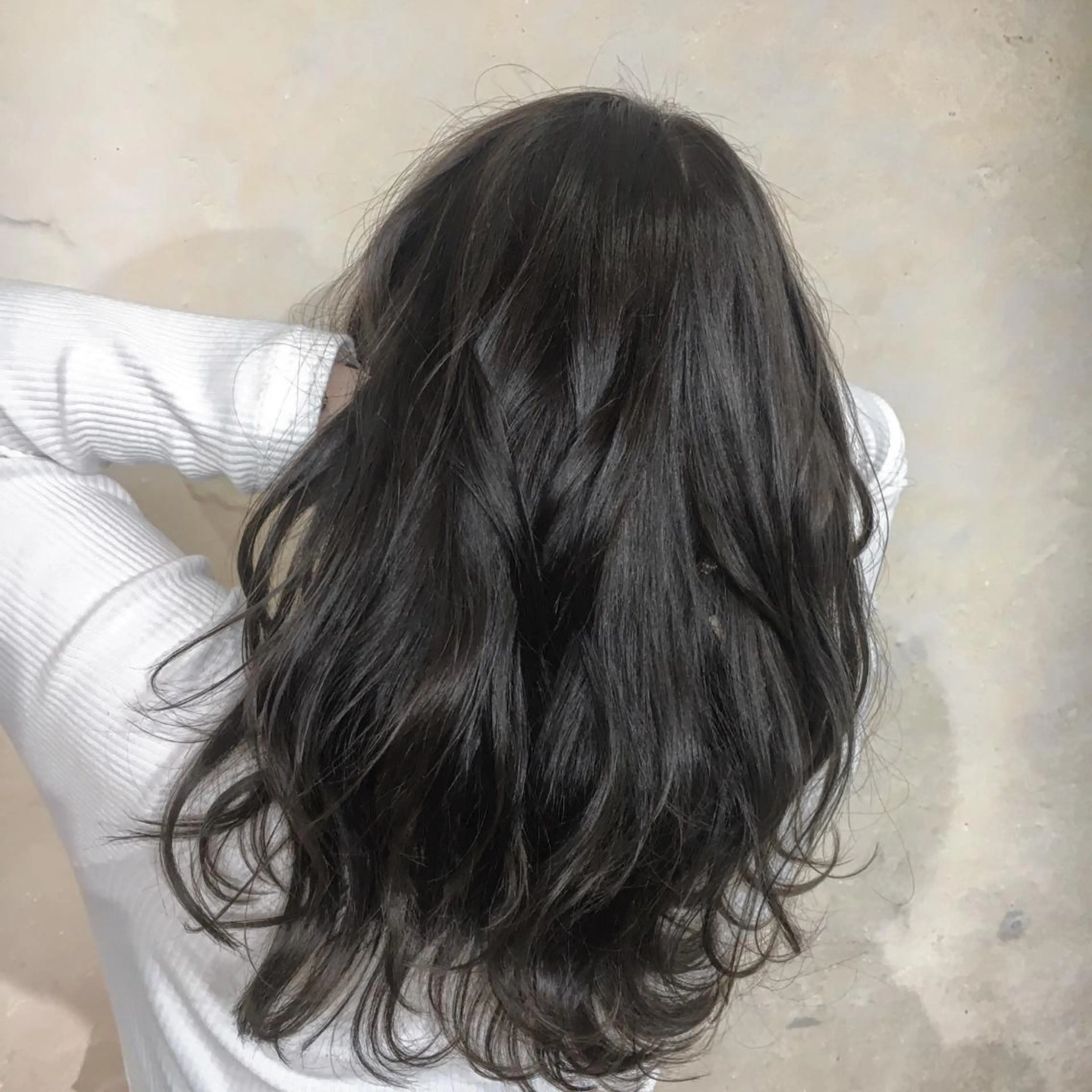 セミロング カラー パーマ ヘアアレンジ キッズ ネイル マツエク・マツパ アッシュ グラデーションカラー ナチュラル ボブ 伸ばしかけ 角床直哉 カラーカットNO 1のヘアスタイル