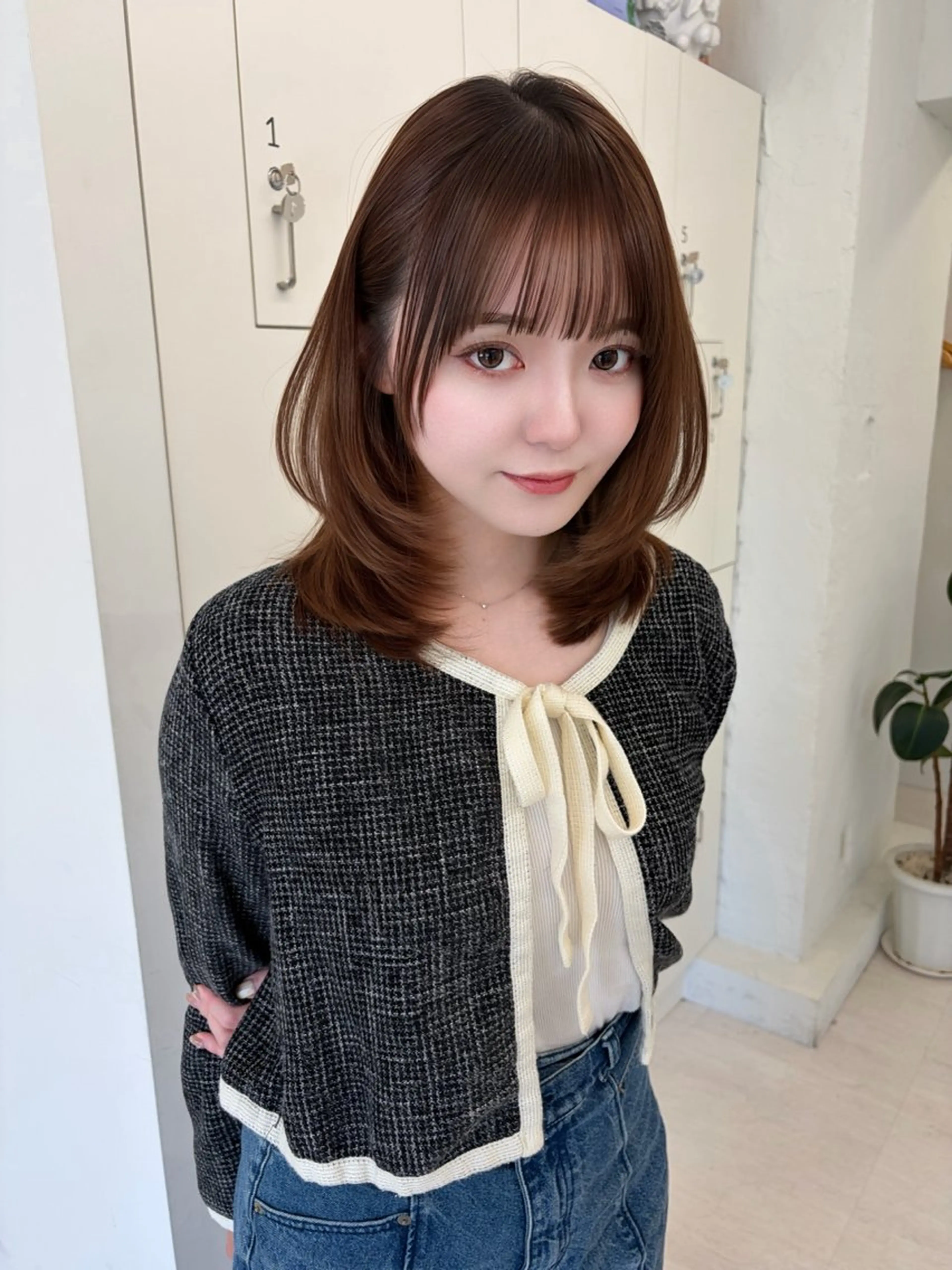 ミディアム カラー ヘアアレンジ ミディアムレイヤー 透明感カラー くびれヘア 顔周りカット レイヤーカット canoe　松江所属・似合わせレイヤー♡ 顔周り♡minamiのヘアスタイル