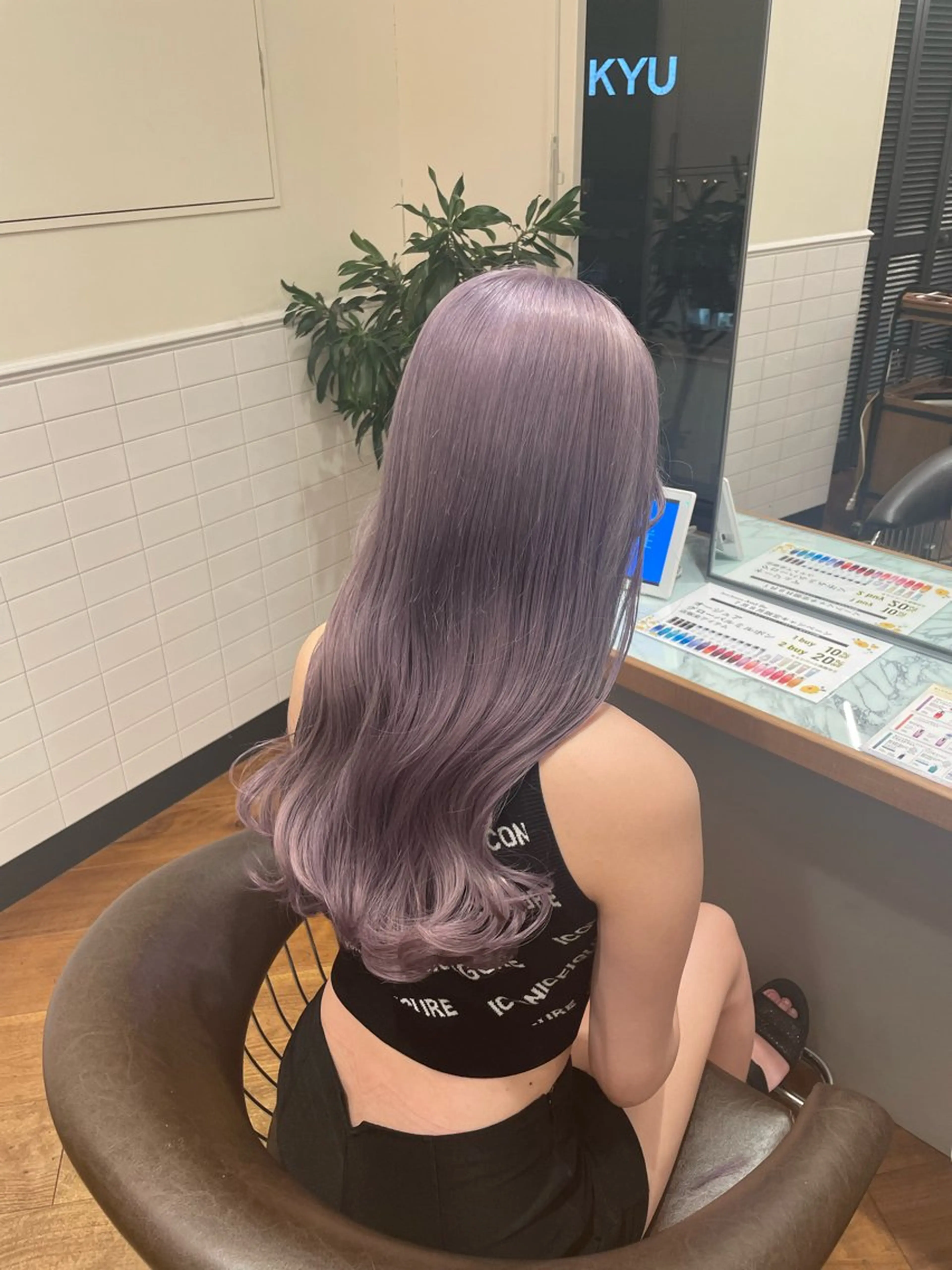 ロング カラー 山本 睦のヘアスタイル