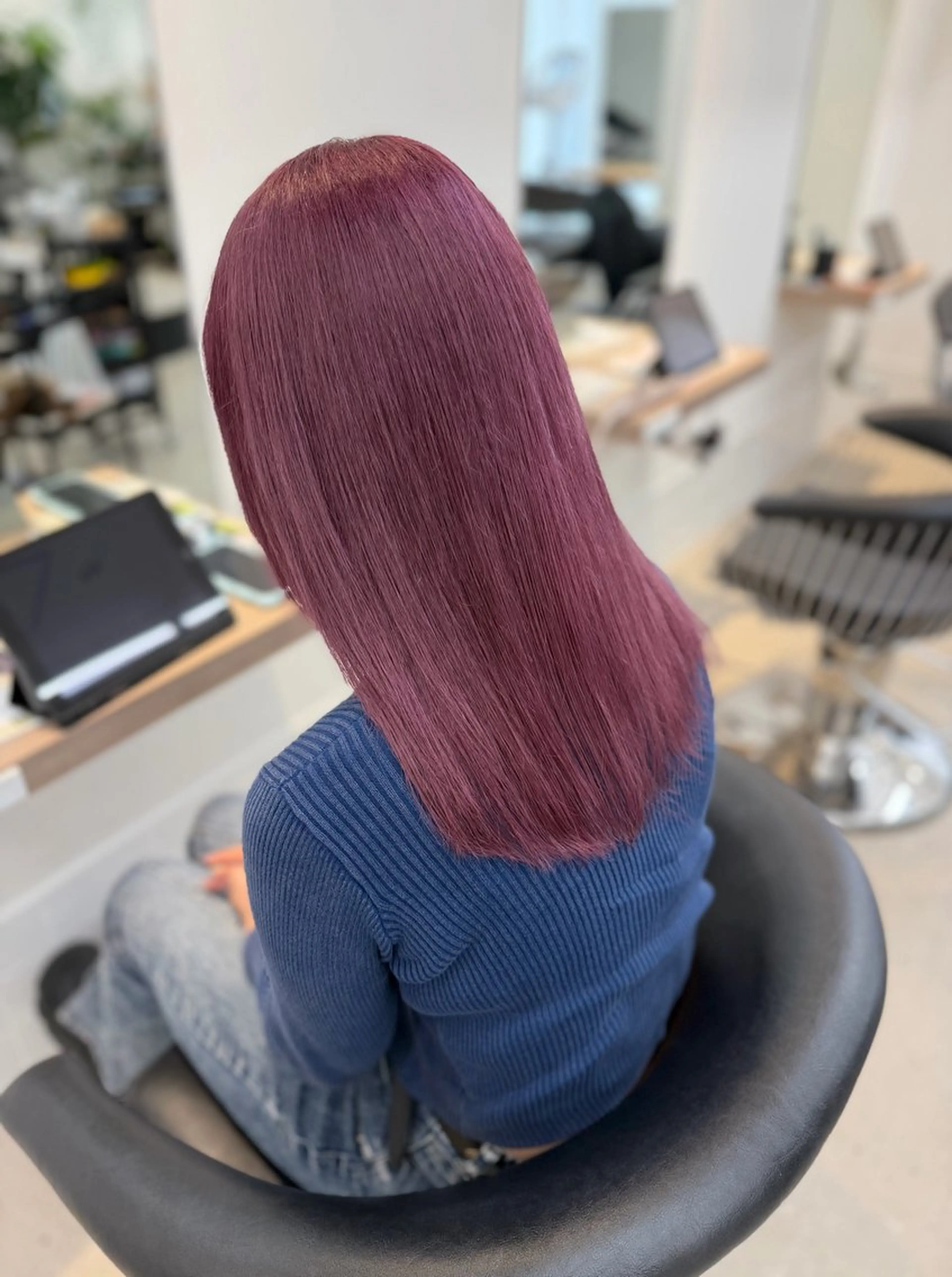 セミロング ヘアカラー 加本 翼のヘアスタイル