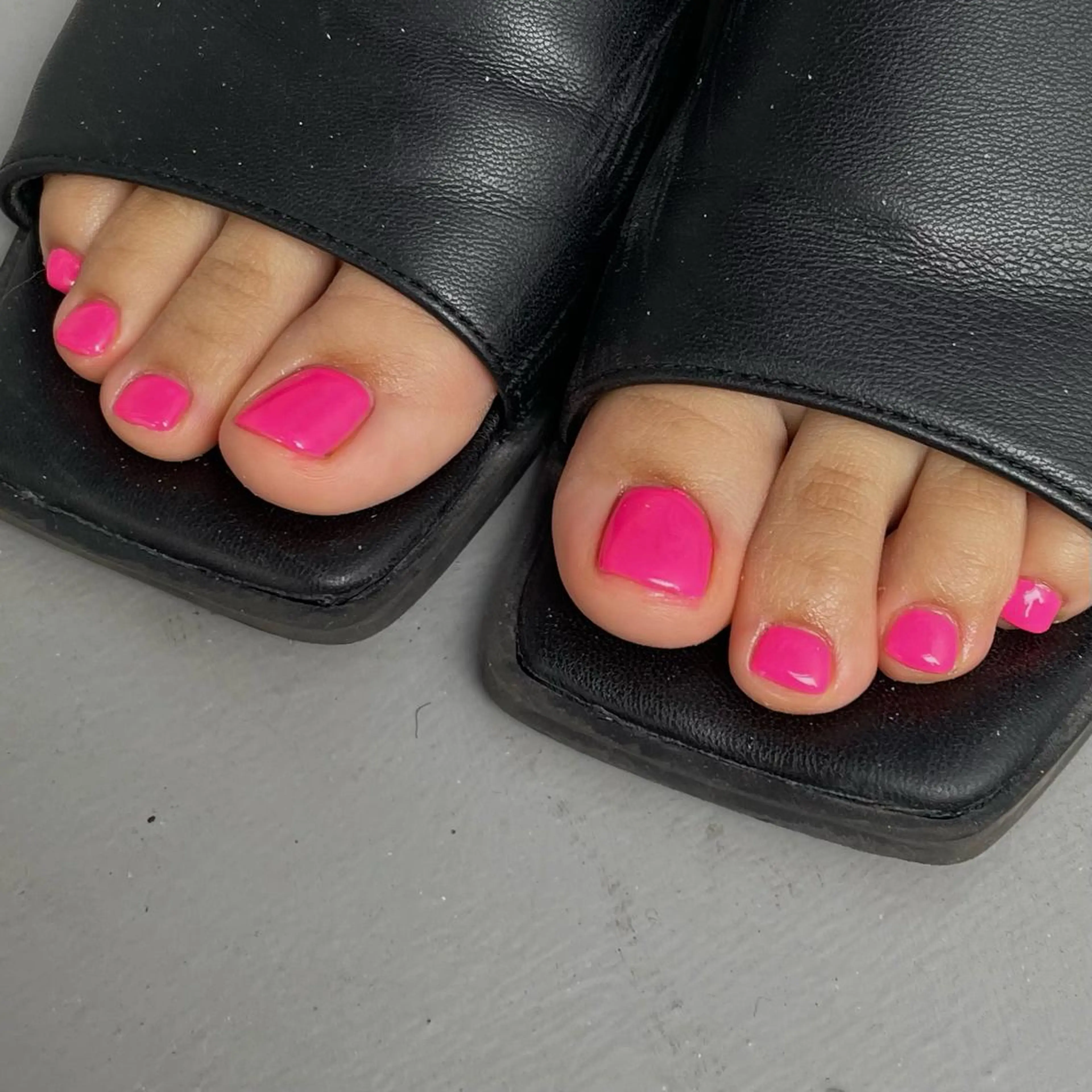 ネイル フットネイル カメレオン京橋🌻 草葉由佳のネイルデザイン