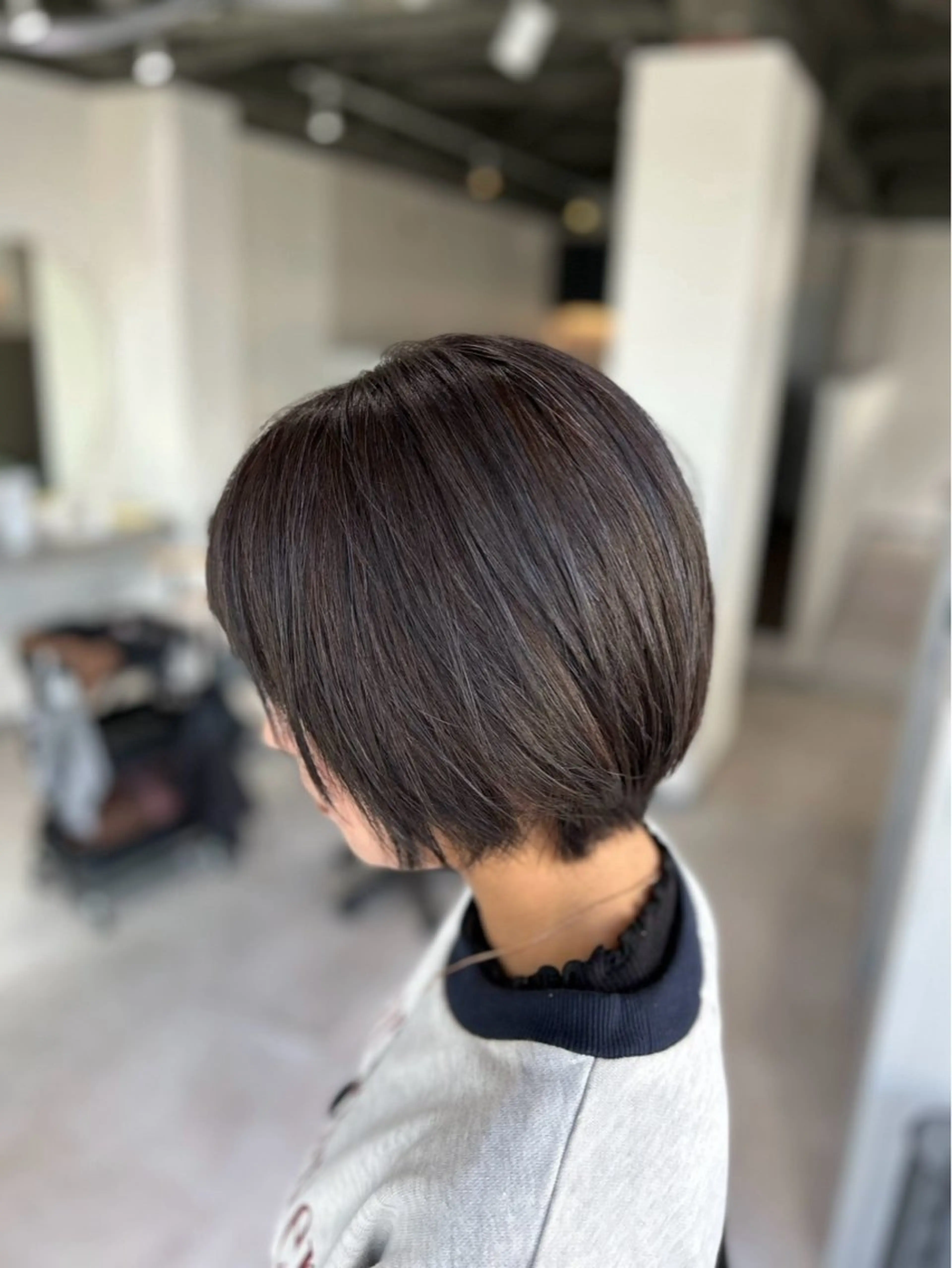 1日で全て解決👍カット➕白髪ぼかし➕うる艶トリートメント😆ᩚ気になる白髪のストレスをなくします🍀*゜の写真