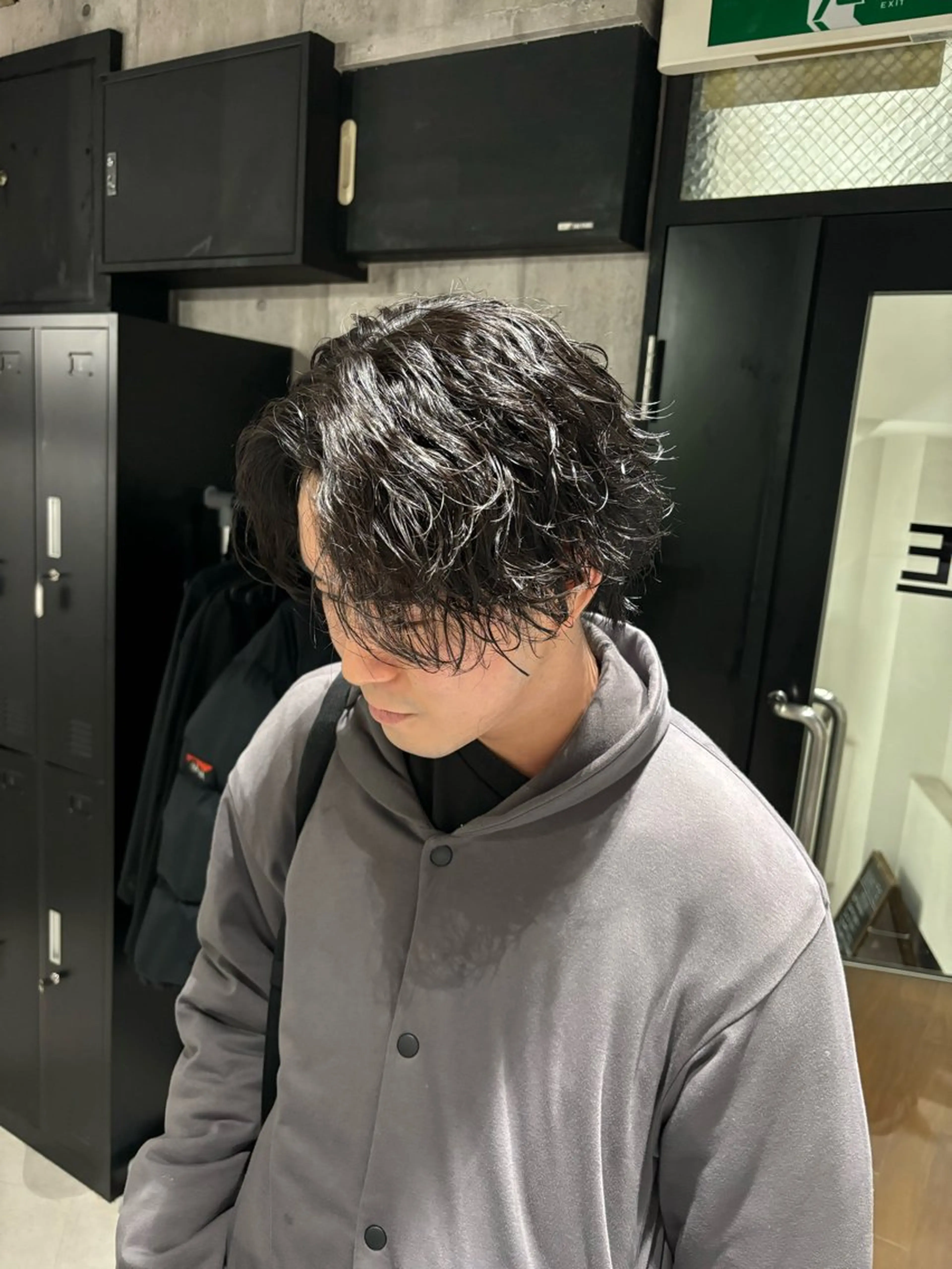 パーマ メンズ メンズウルフカット ウルフカット _white【京橋店】所属・_WHITE / KENTOのヘアスタイル