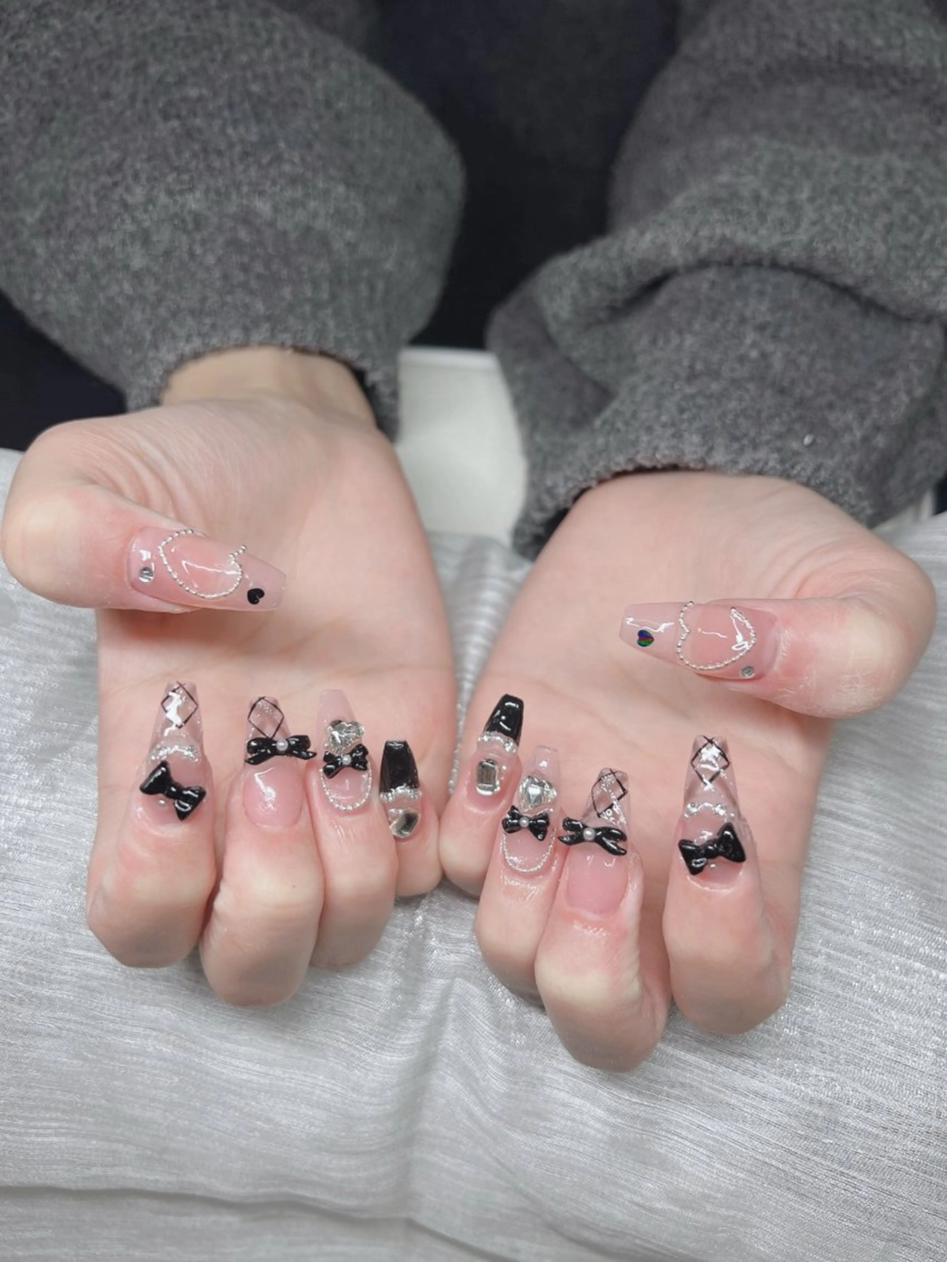ネイル 長さ出し グラデーション 卒業式 キラキラネイル マグネットネイル Lee Nails チップ長さだし専門店のネイルデザイン