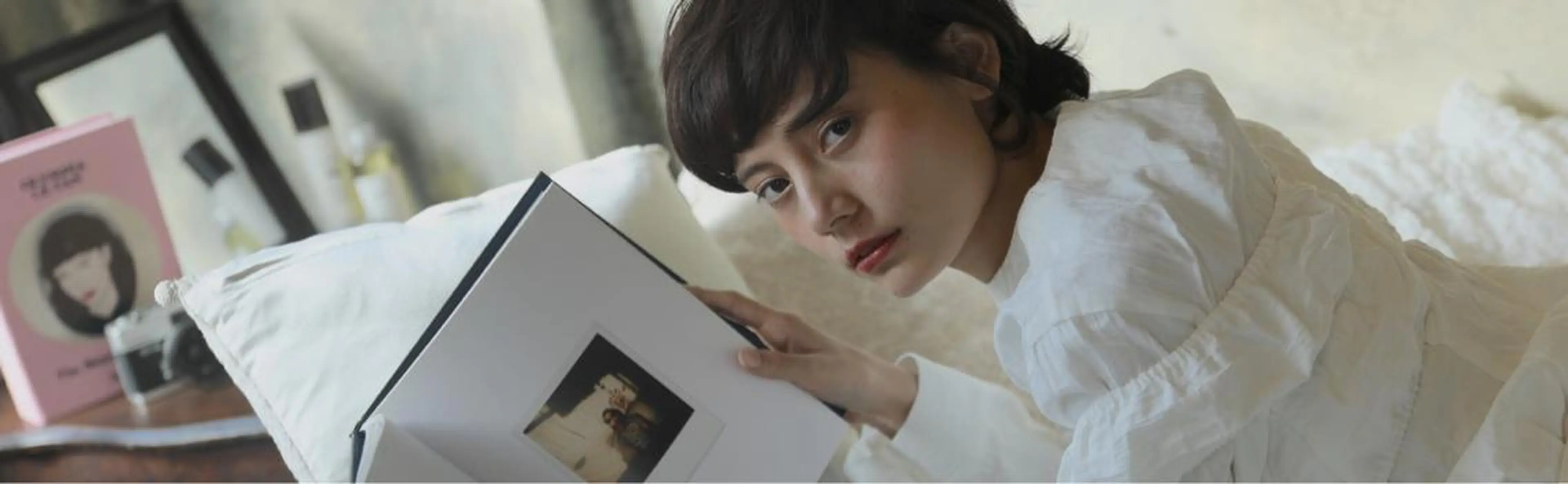 ミディアム カラー ヘアアレンジ 梅田ハイトーン チダ ヒナノのヘアスタイル