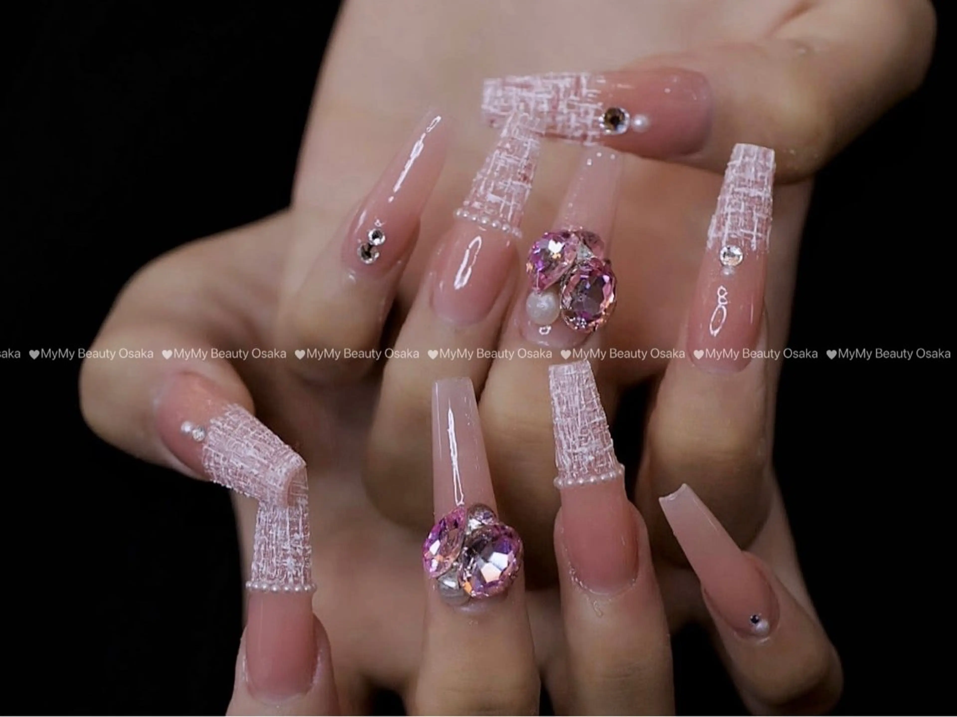ネイル ドラ Nailsのネイルデザイン