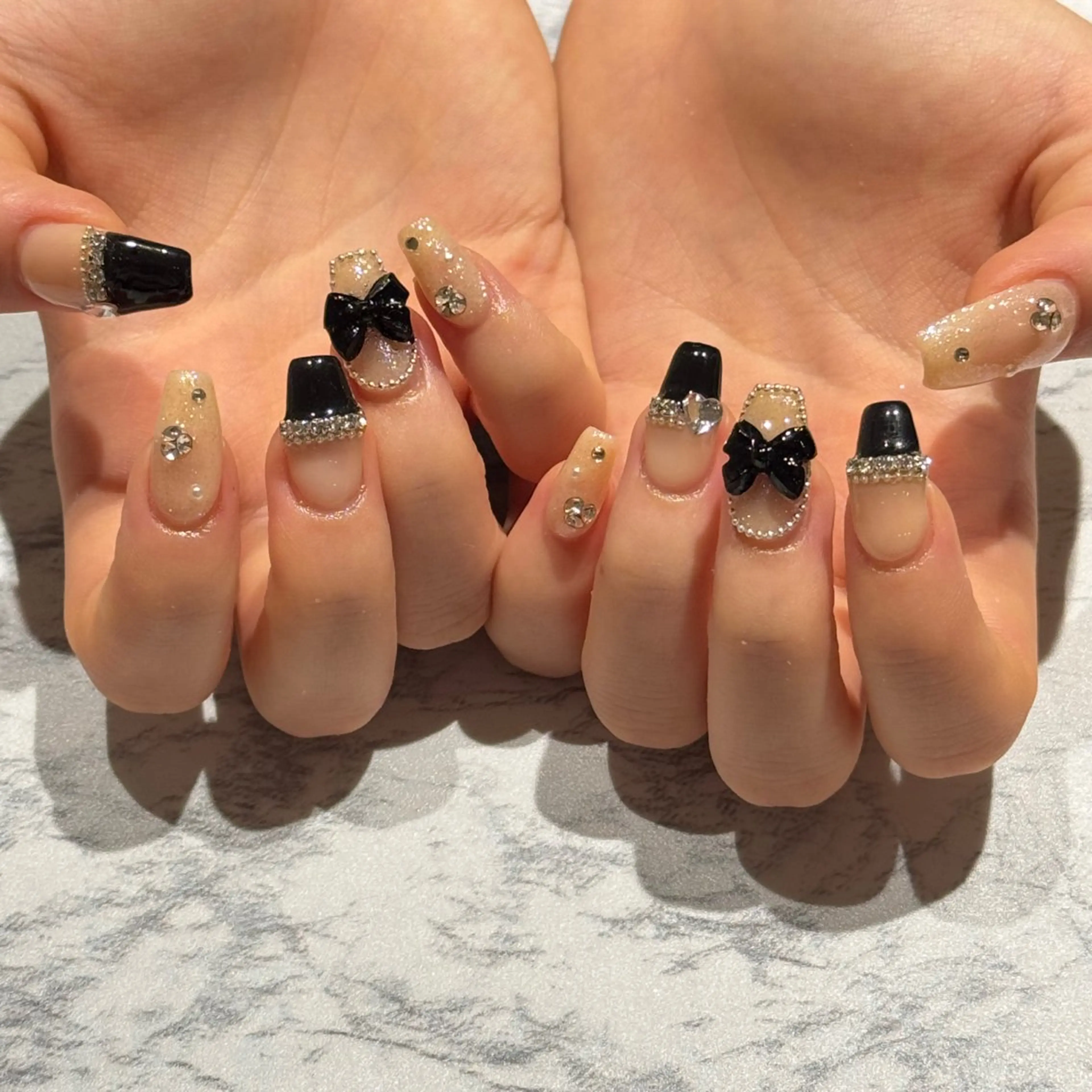 ネイル brodia nails m_riのネイルデザイン