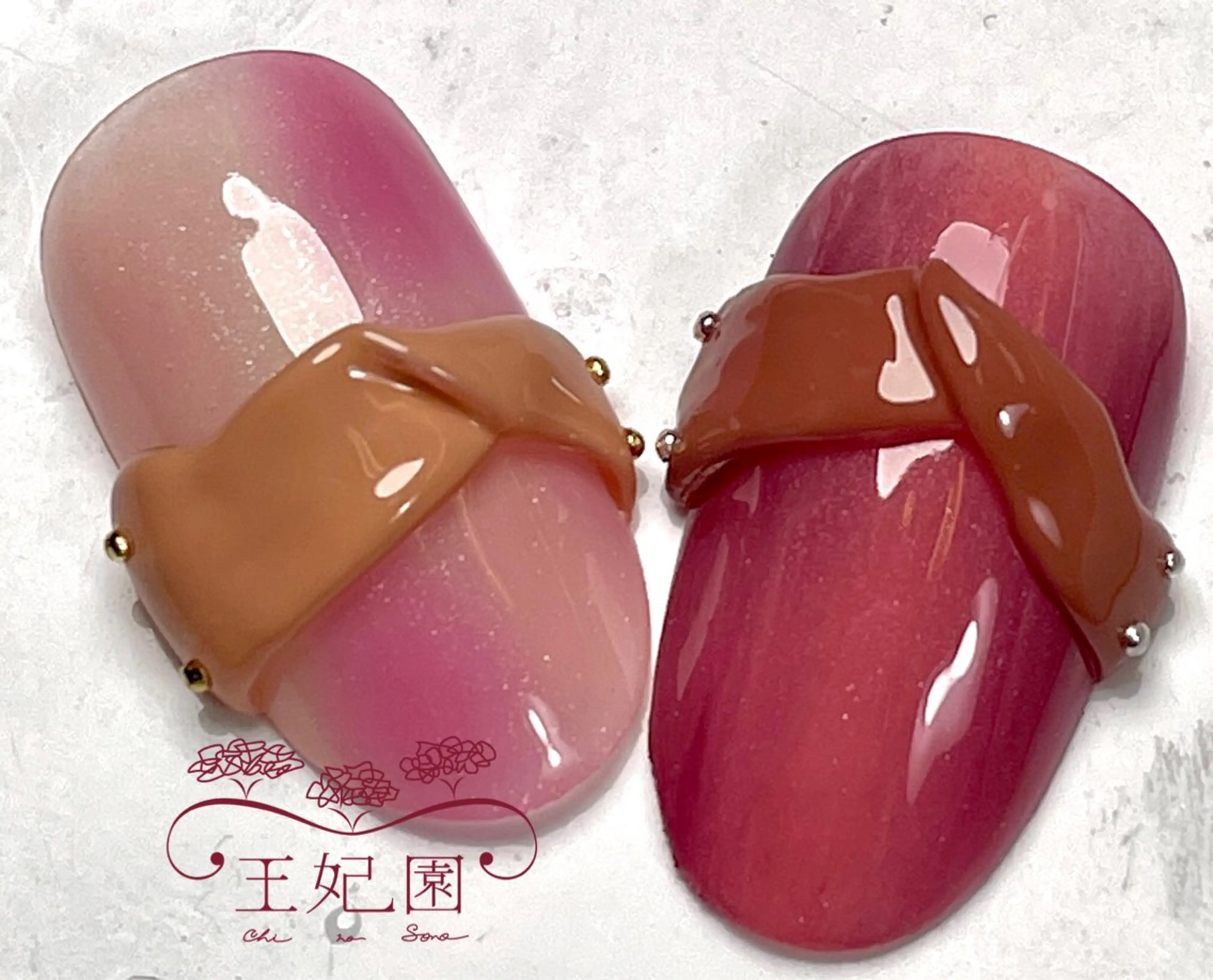 ネイル フレンチネイル ガラスフレンチ マグネットネイル 冬ネイル クリスマス nail salon王妃の園所属・王妃の園 ohinosonoのネイルデザイン