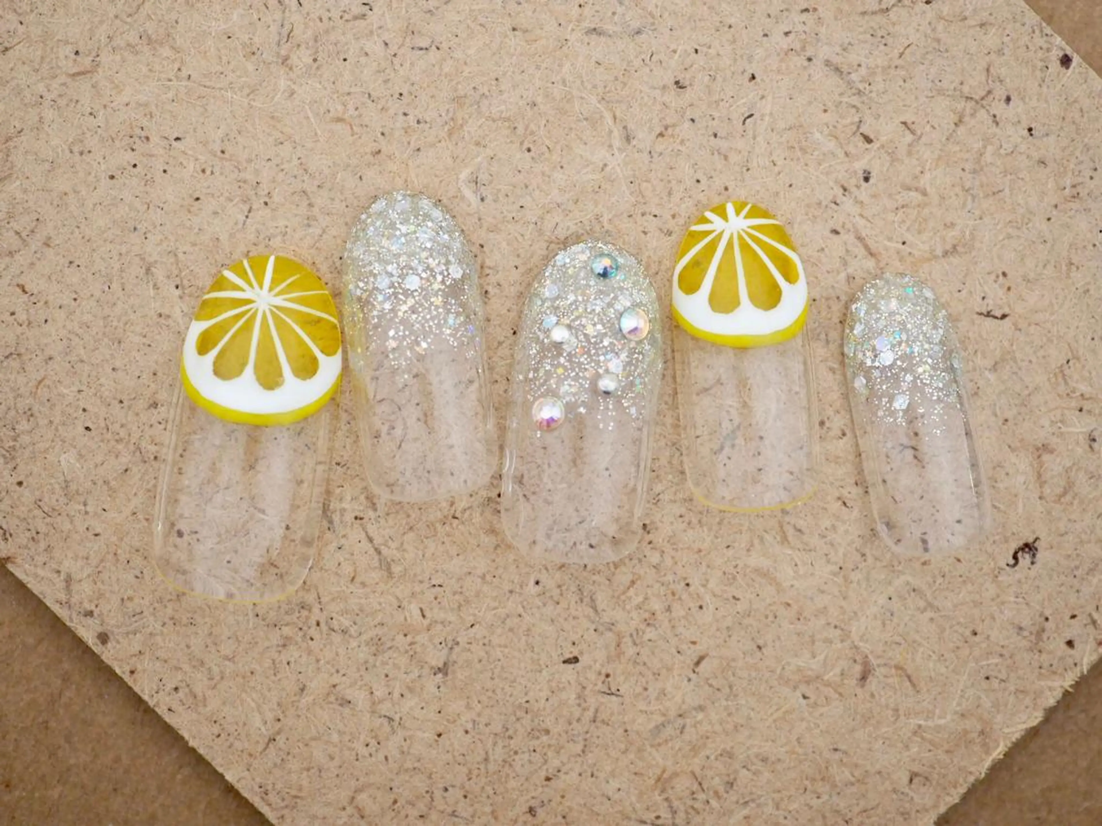 ネイル トップネイリスト Ribbon立川店のネイルデザイン