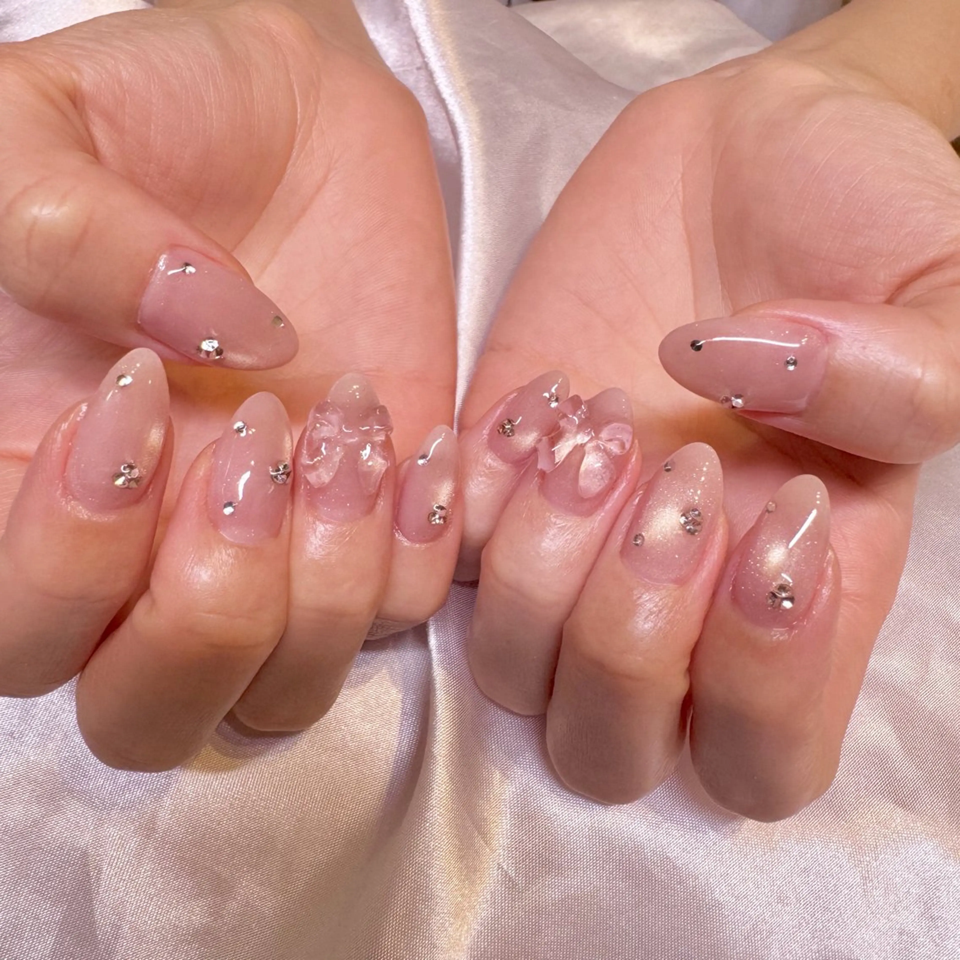 ネイル ガーリー ハンドネイル nail salon e'mu💐のネイルデザイン