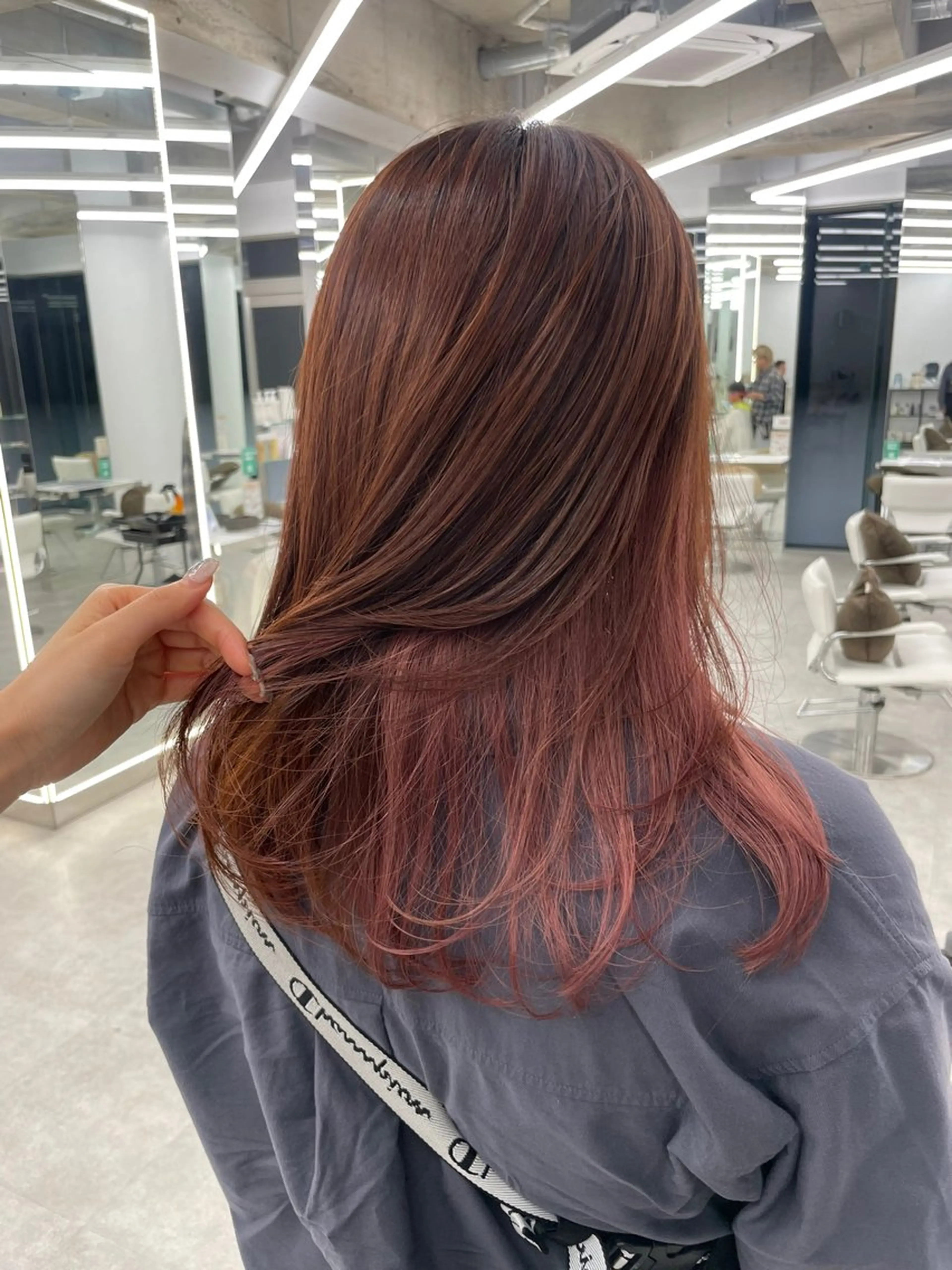 セミロング カラー ヘアアレンジ ヘアカラー トリートメント 【Sweep】おじま のぞみのヘアスタイル