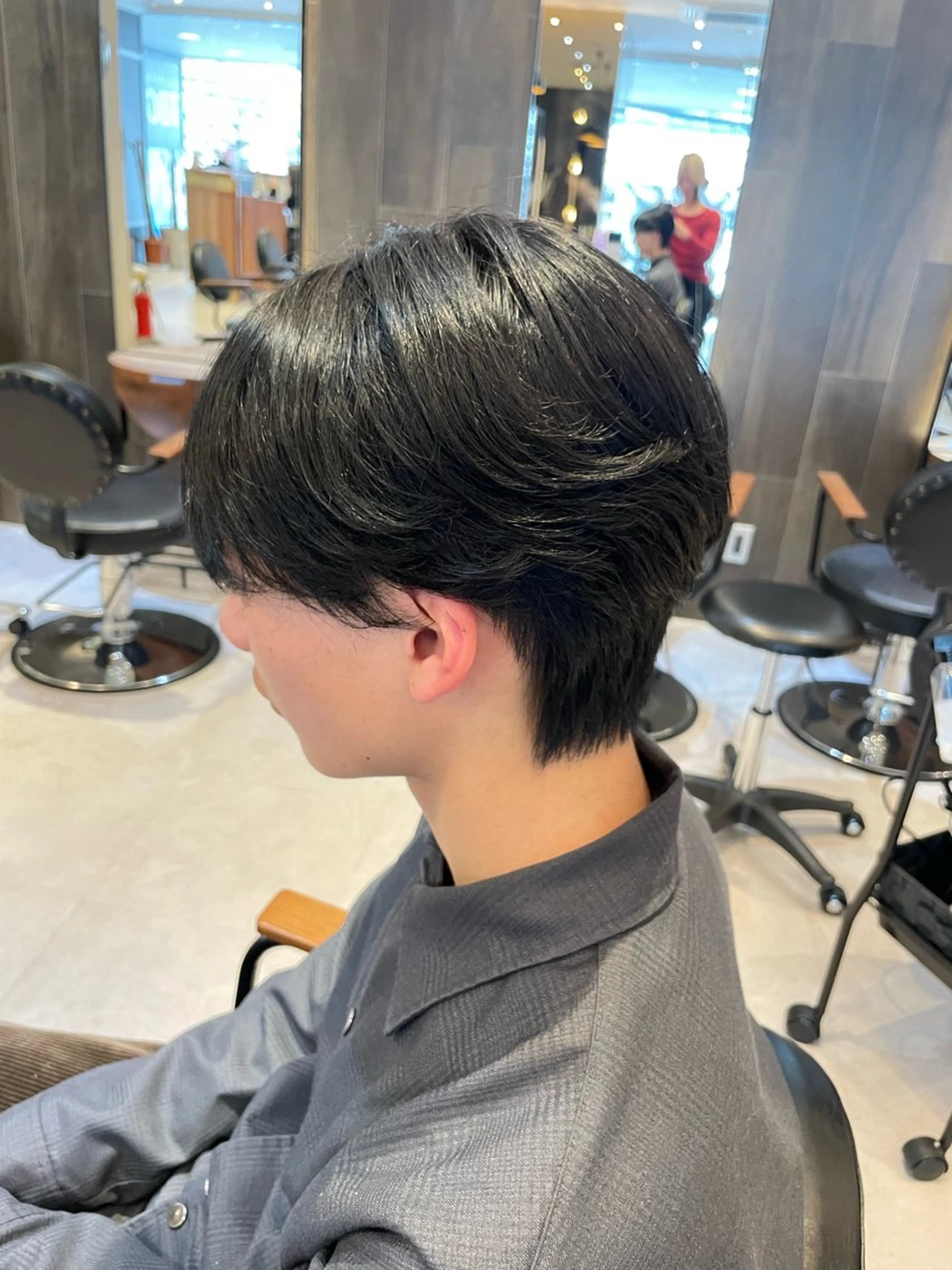 パーマ メンズ マッシュ メンズパーマ シースルーマッシュ オリーブカラー🫒/ 透明感カラー/みゆのヘアスタイル