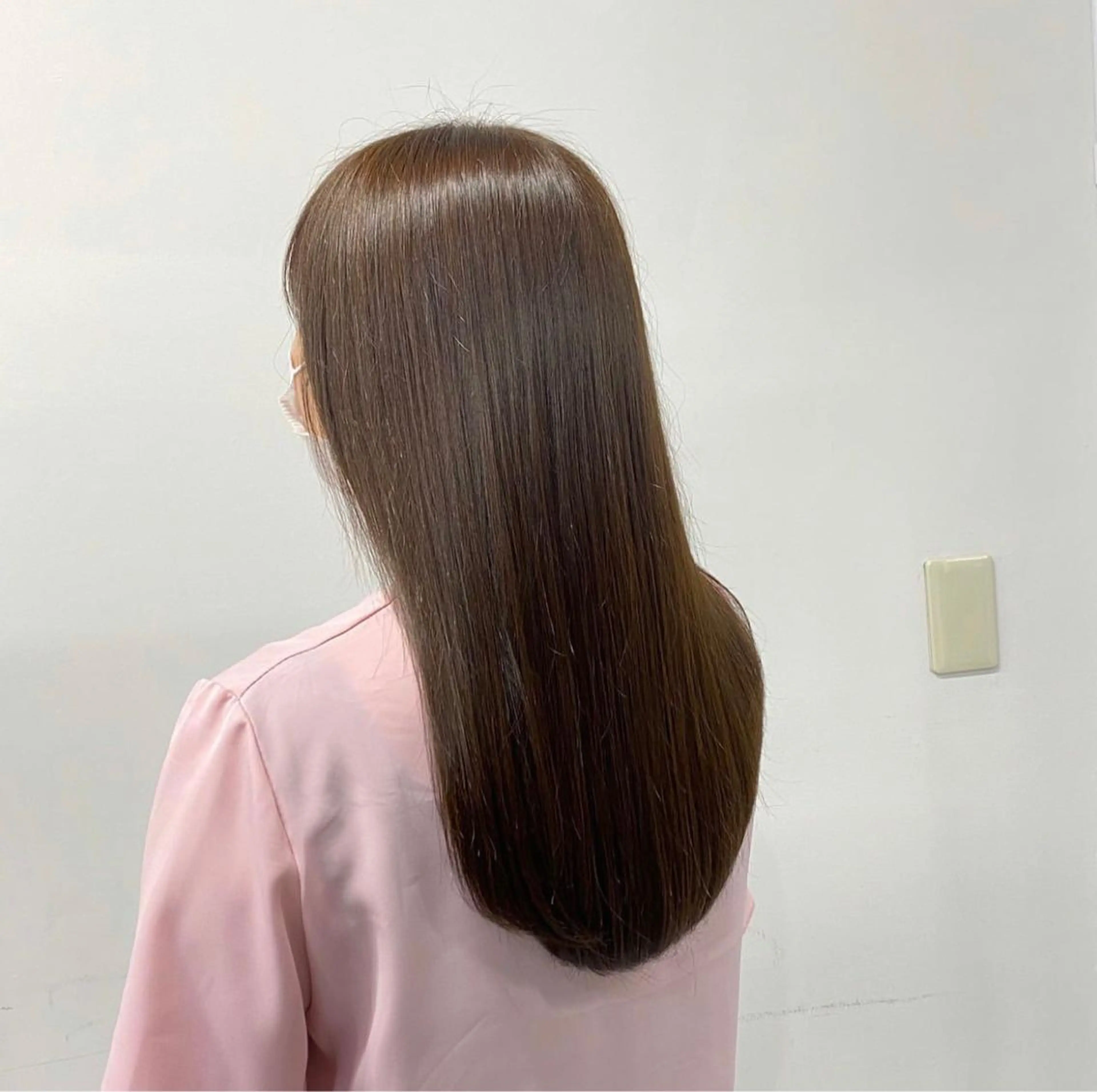 ミディアム カラー パーマ ヘアアレンジ ネイル マツエク・マツパ 韓国風ベージュ🤎 赤みなし🌿横浜🤎のヘアスタイル