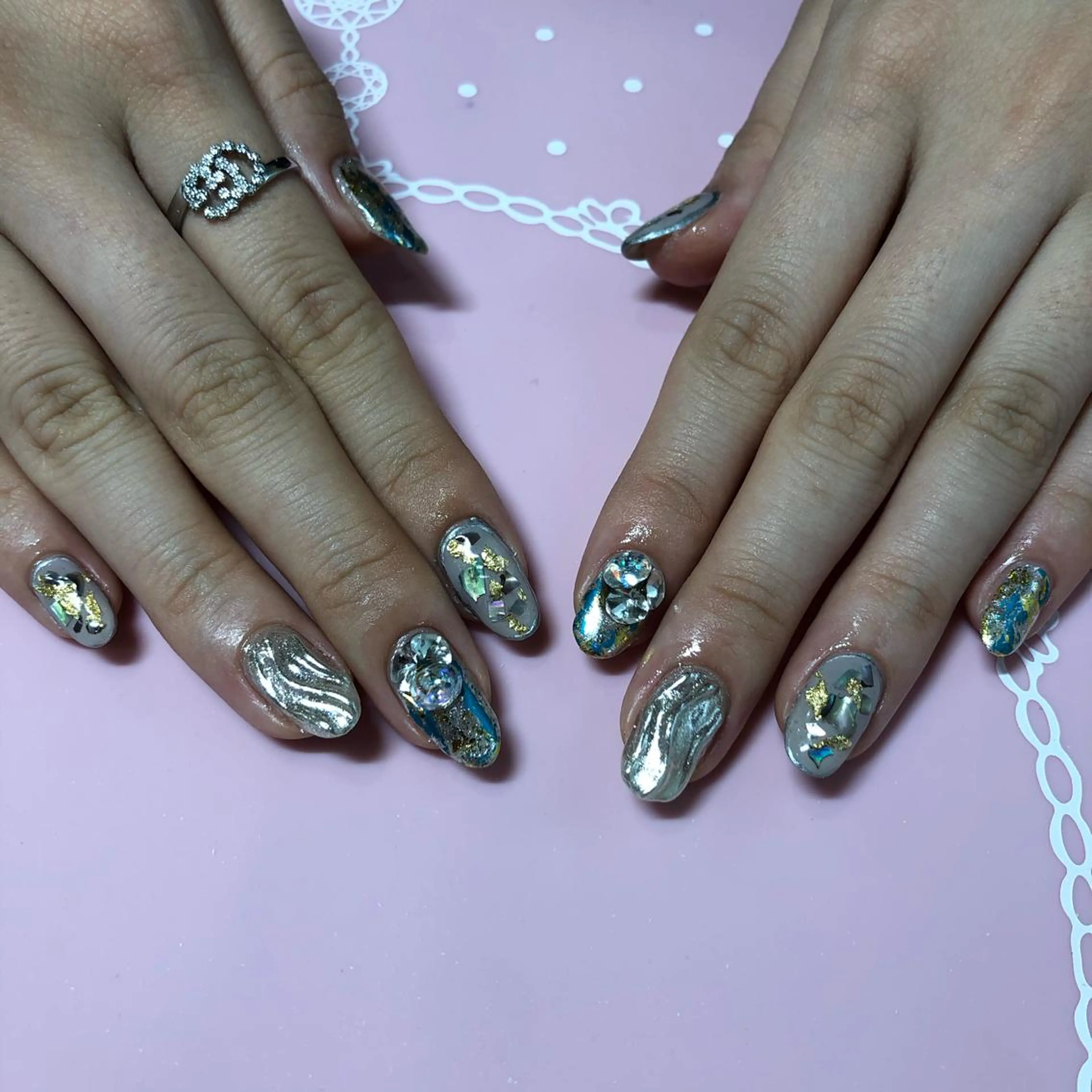 ショート ネイル アートネイル ストーンネイル 《LB》ラブリエ Nail&eyeのマツエク・マツパデザイン