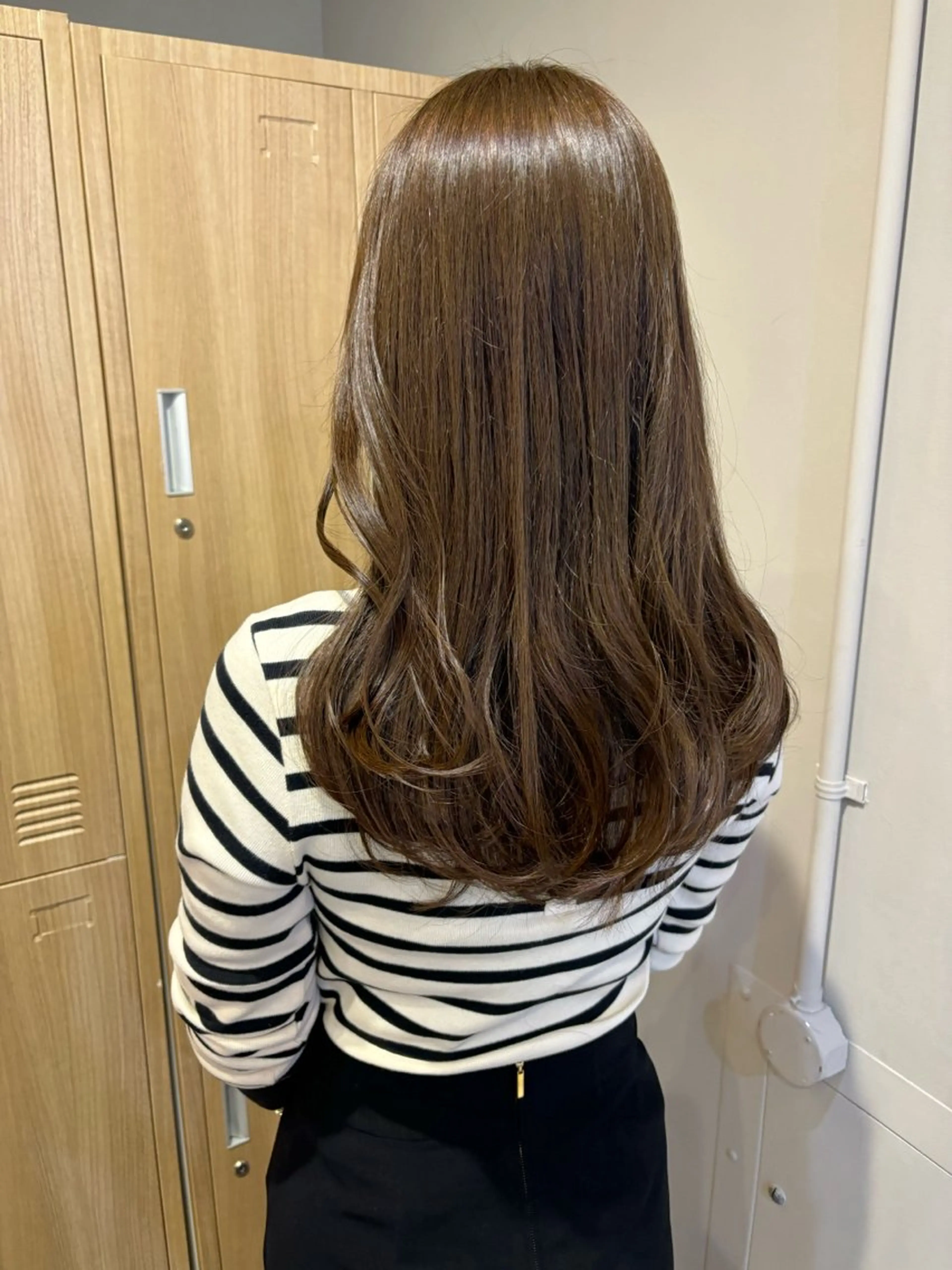 セミロング LOREN＋透明感 オリーブhirokoのヘアスタイル