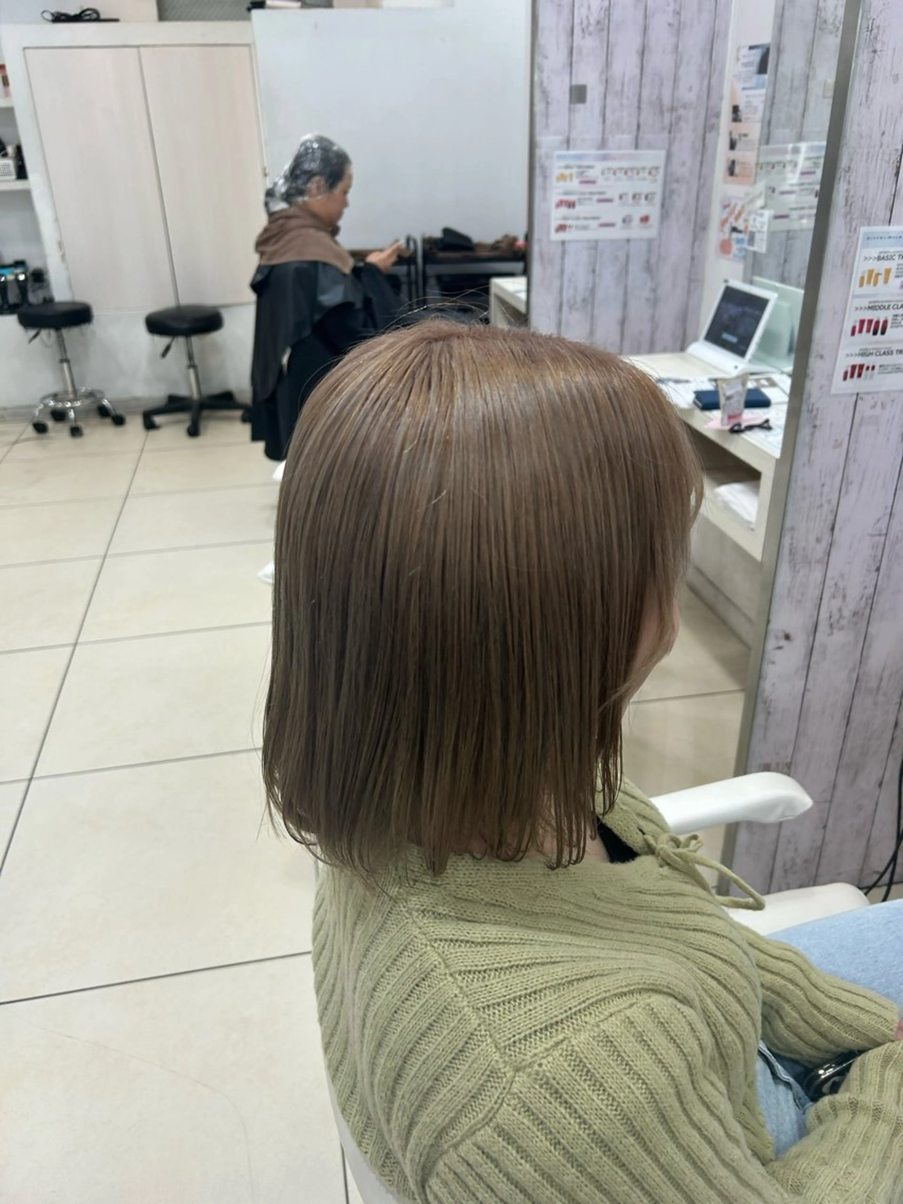 セミロング カット ヘアカラー トリートメント 【髪質改善カラー】 瀧田嵐士🇰🇷のヘアスタイル